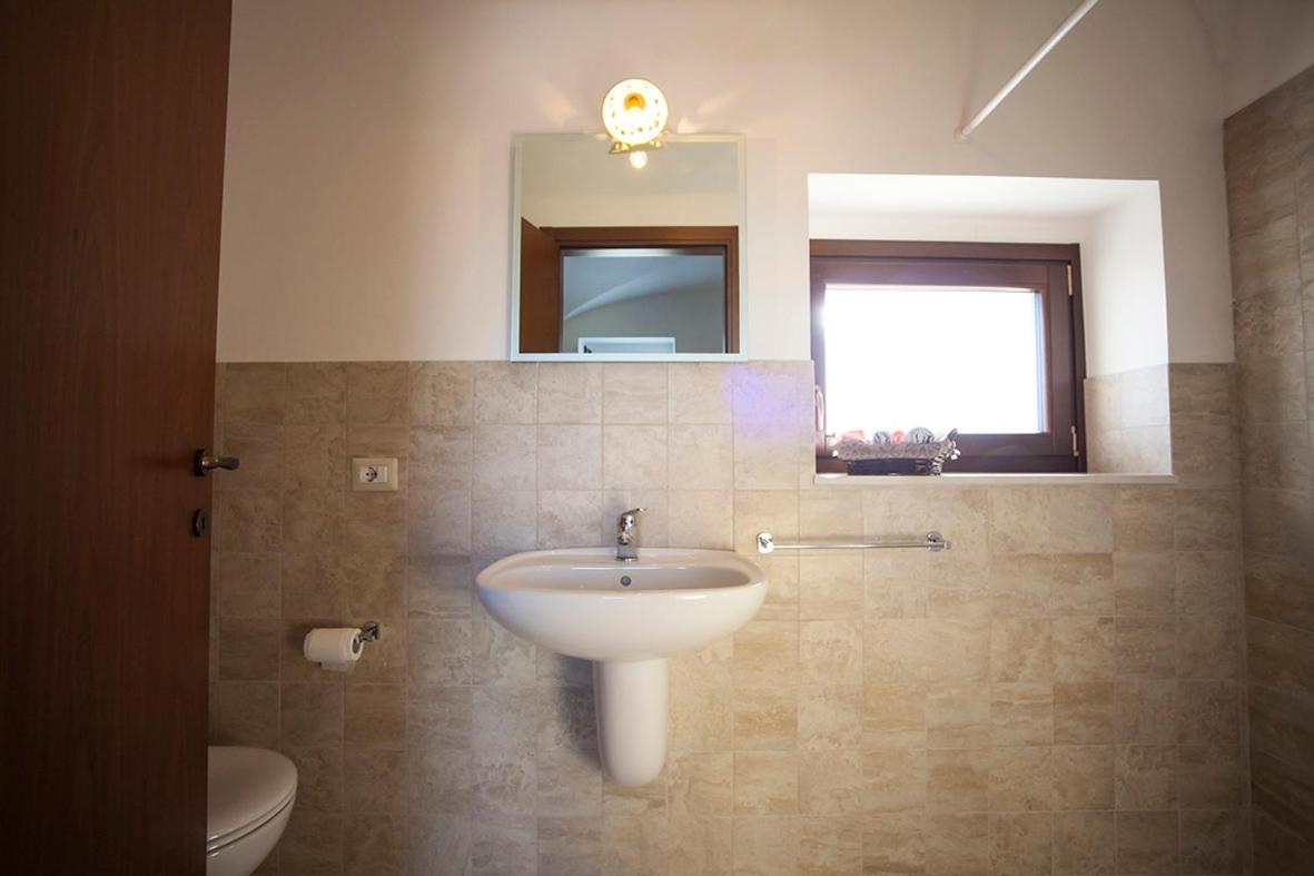 Superior Double or Twin Room with Pool View photo 3