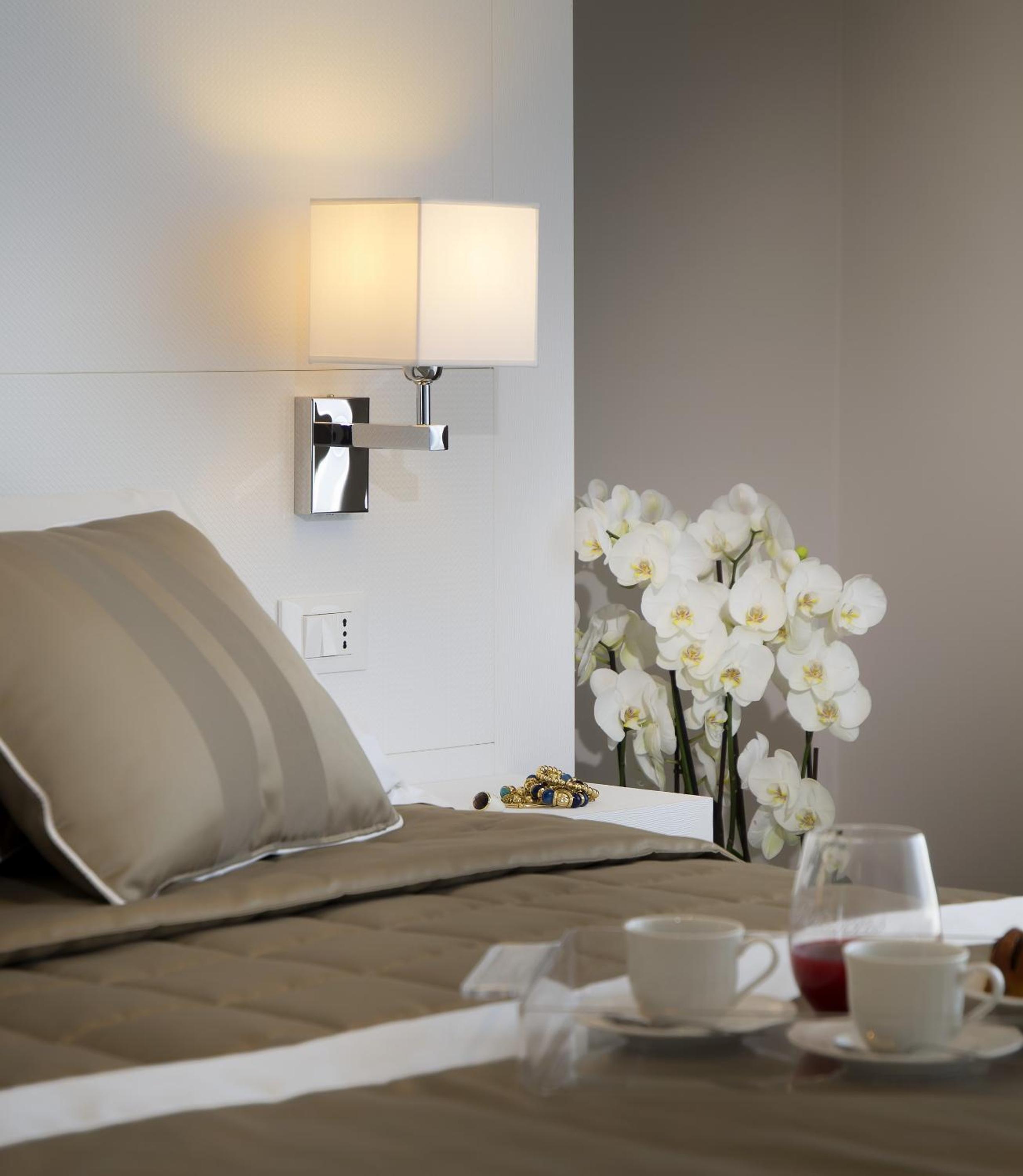 Deluxe Double or Twin Room with Sea View - Photo 1