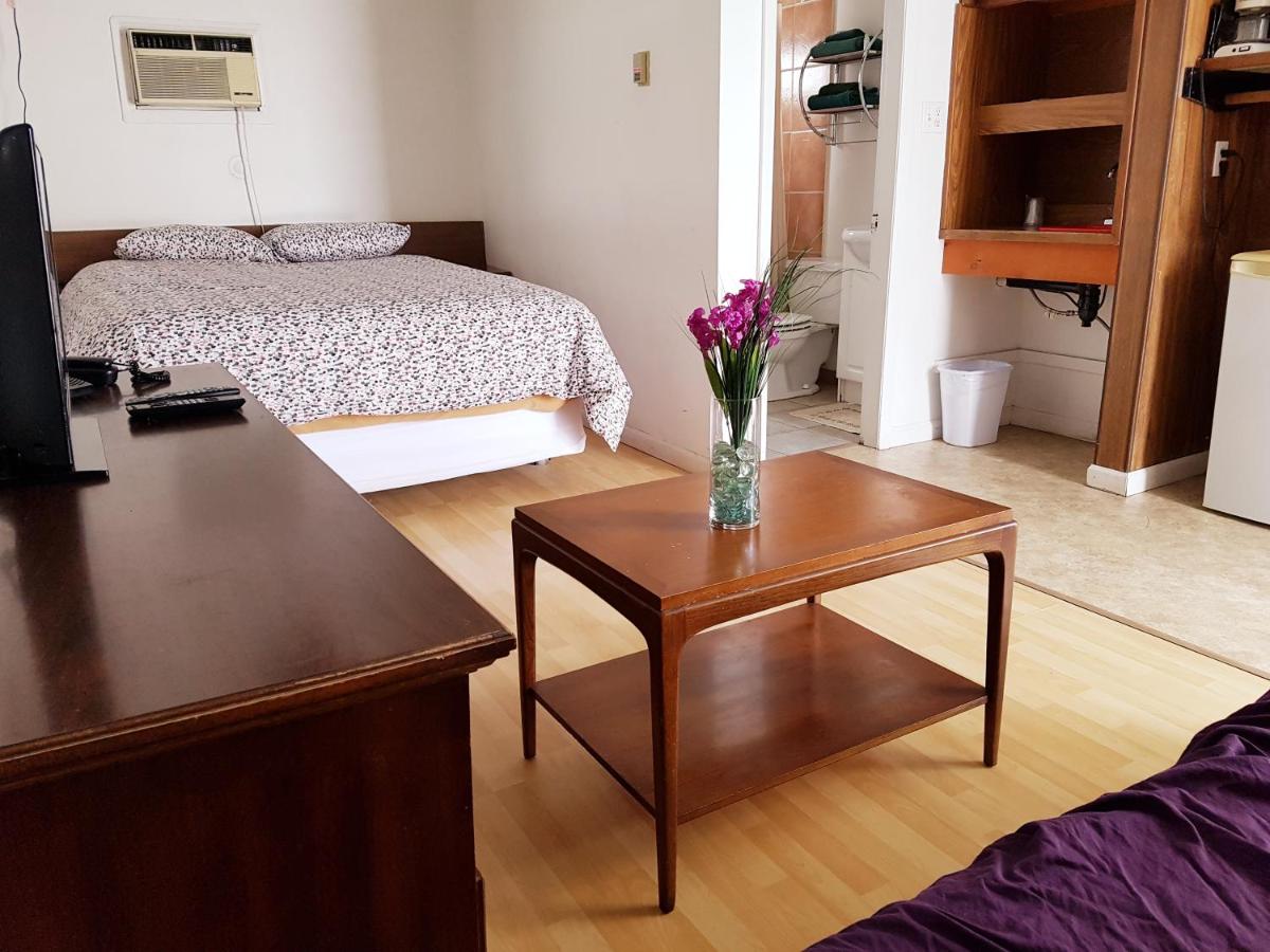 Standard Queen Room photo 1