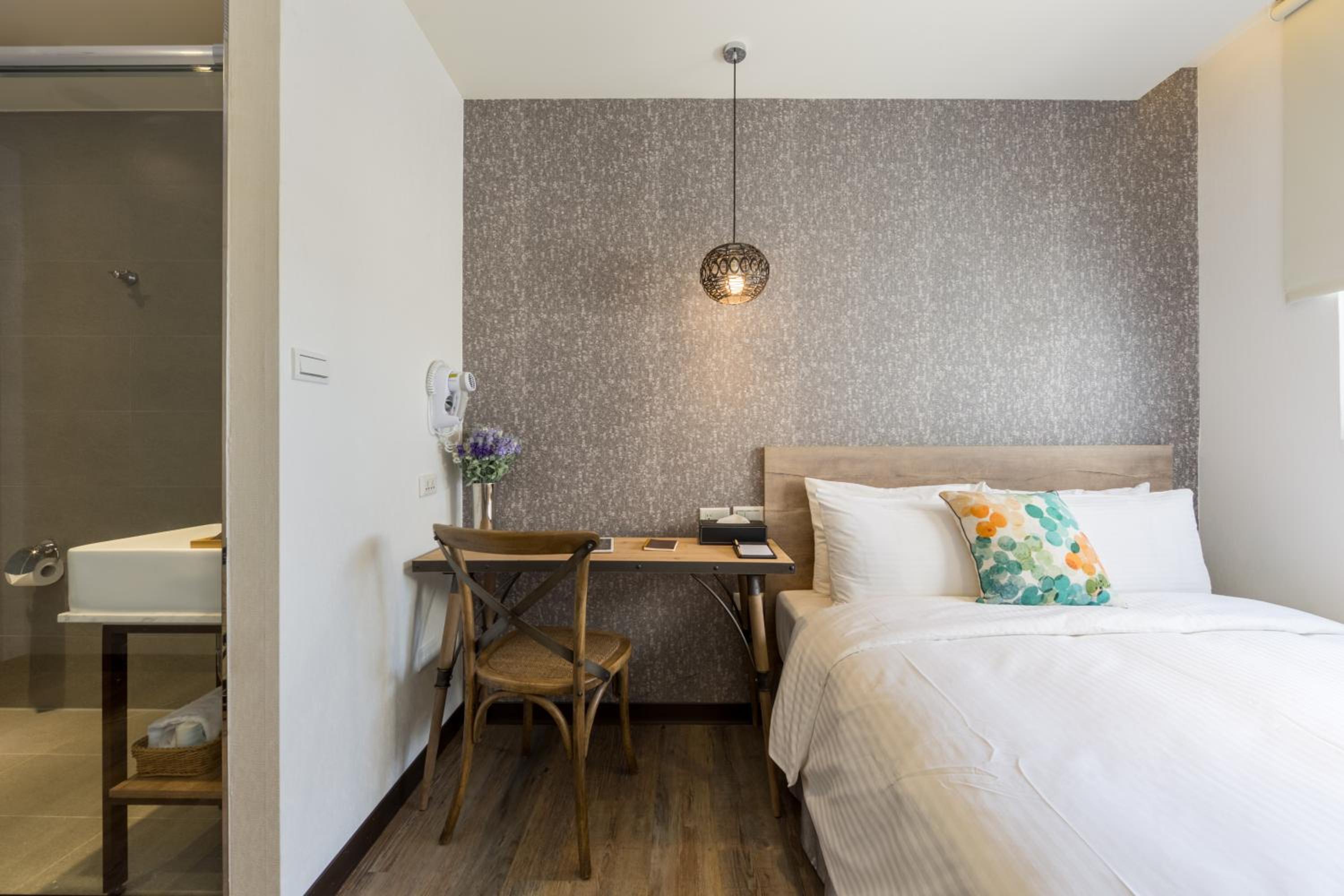 Small Double Room photo 3