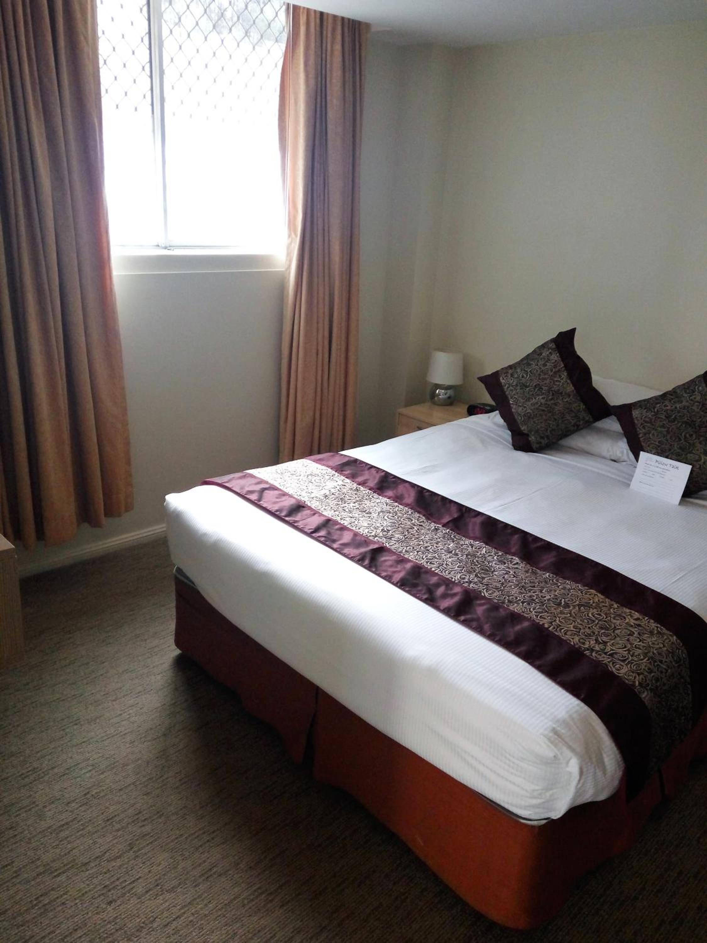 Twin Towers Inn — photo 132