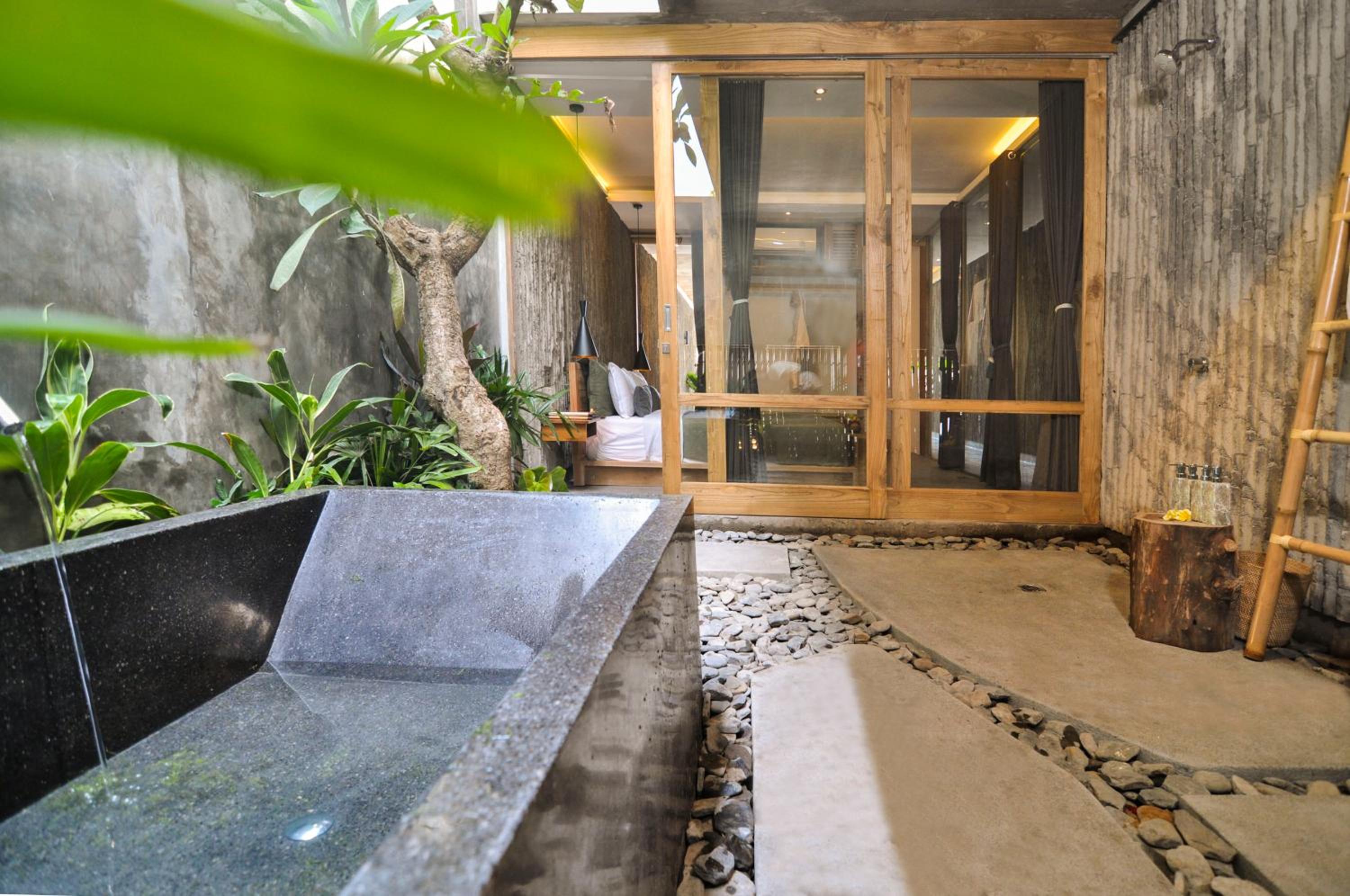 One Bedroom Pool Villa with Sea View - Photo 17