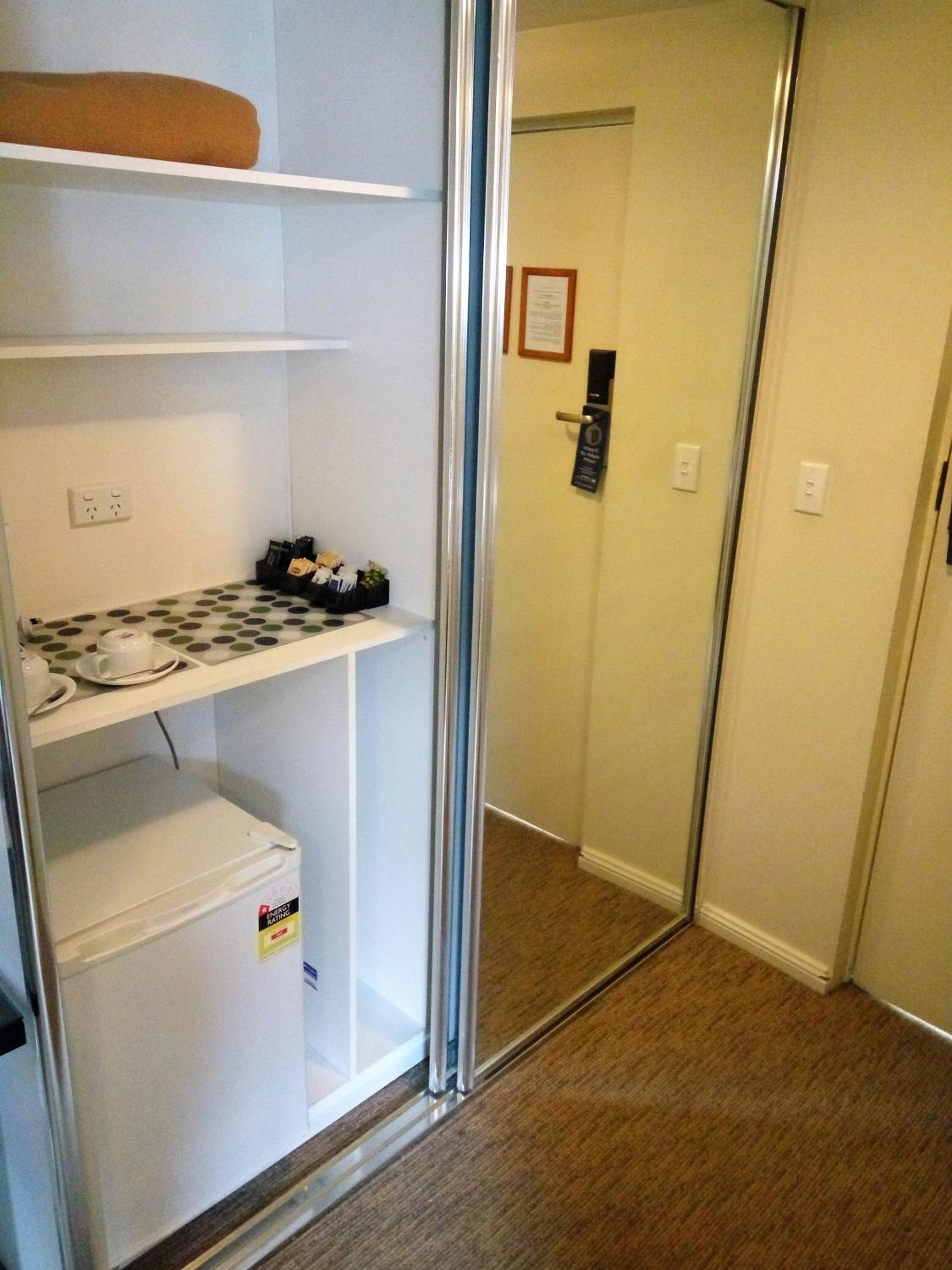 Budget Double Room photo 2