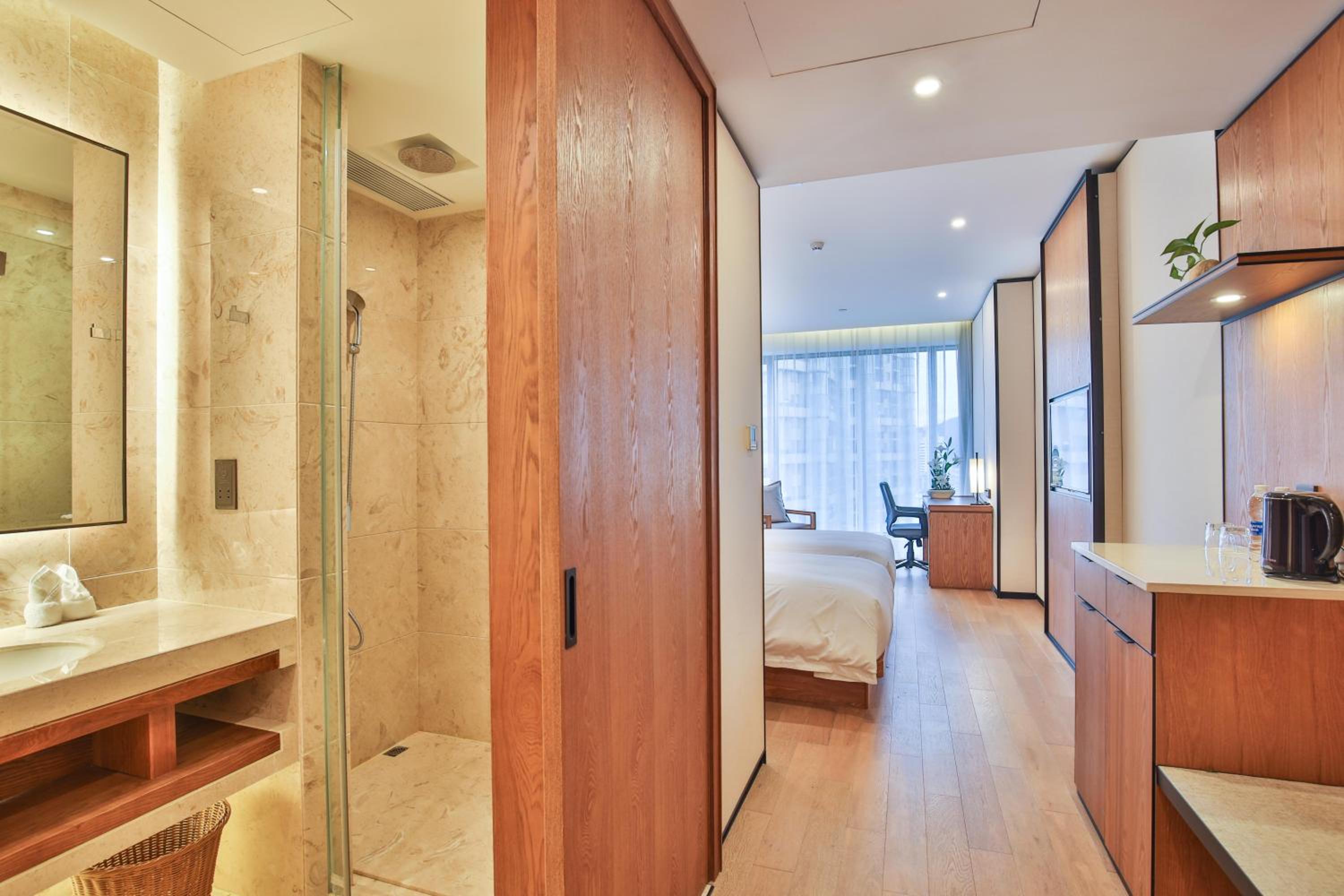 Deluxe Twin Room - Photo 3