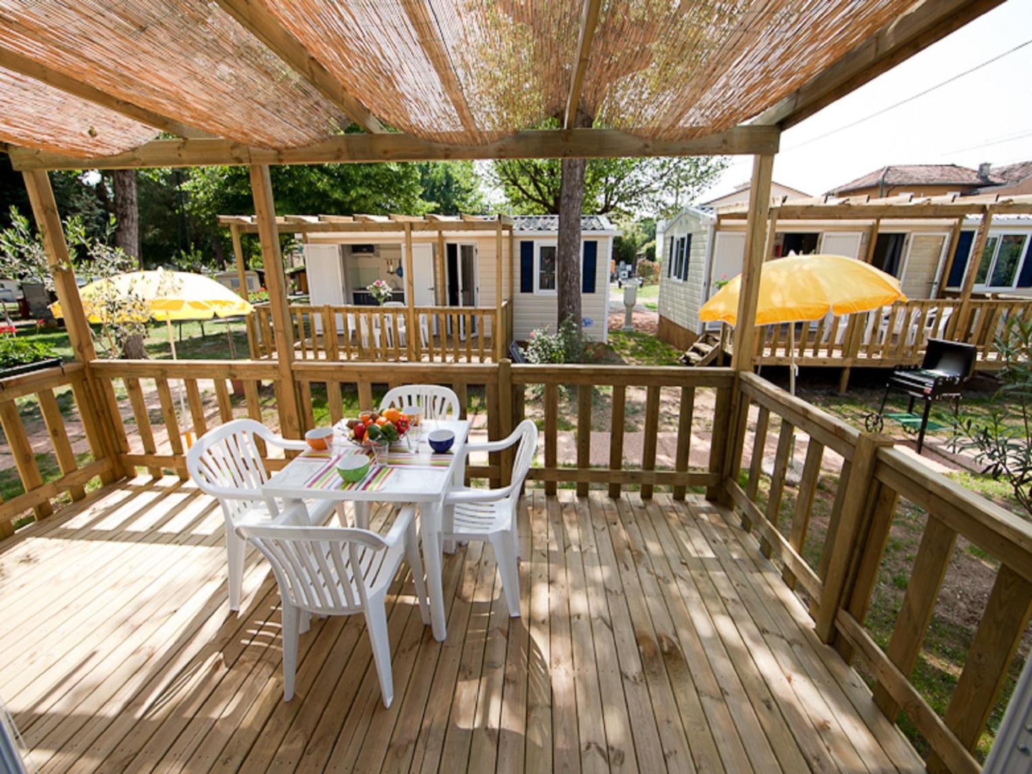 Three-Bedroom Mobile Home photo 3