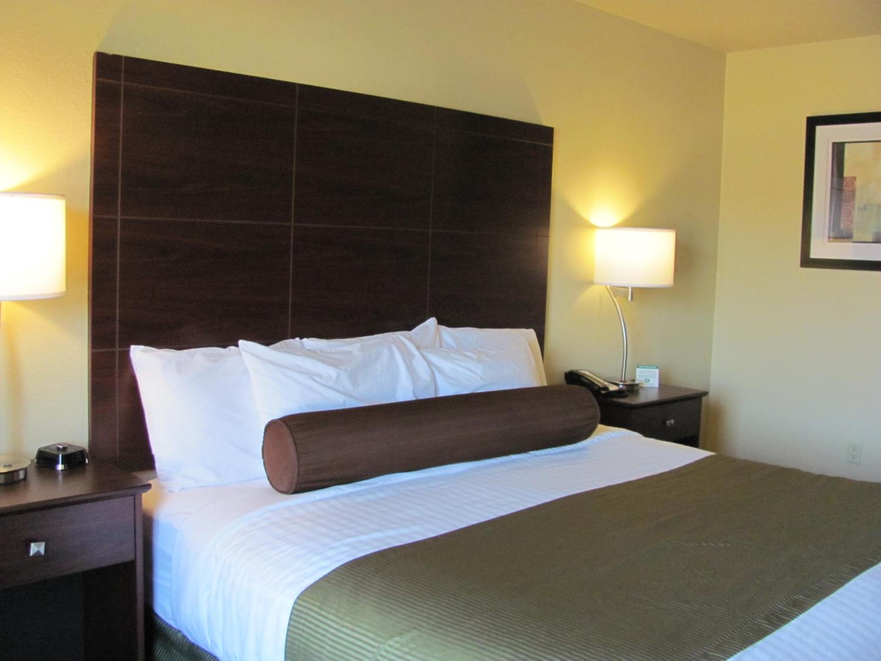 Deluxe King Room photo 3