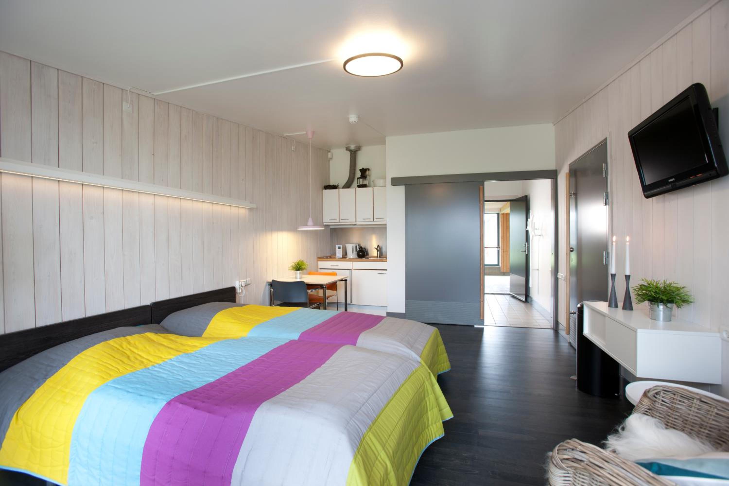 Studio Apartment photo 1