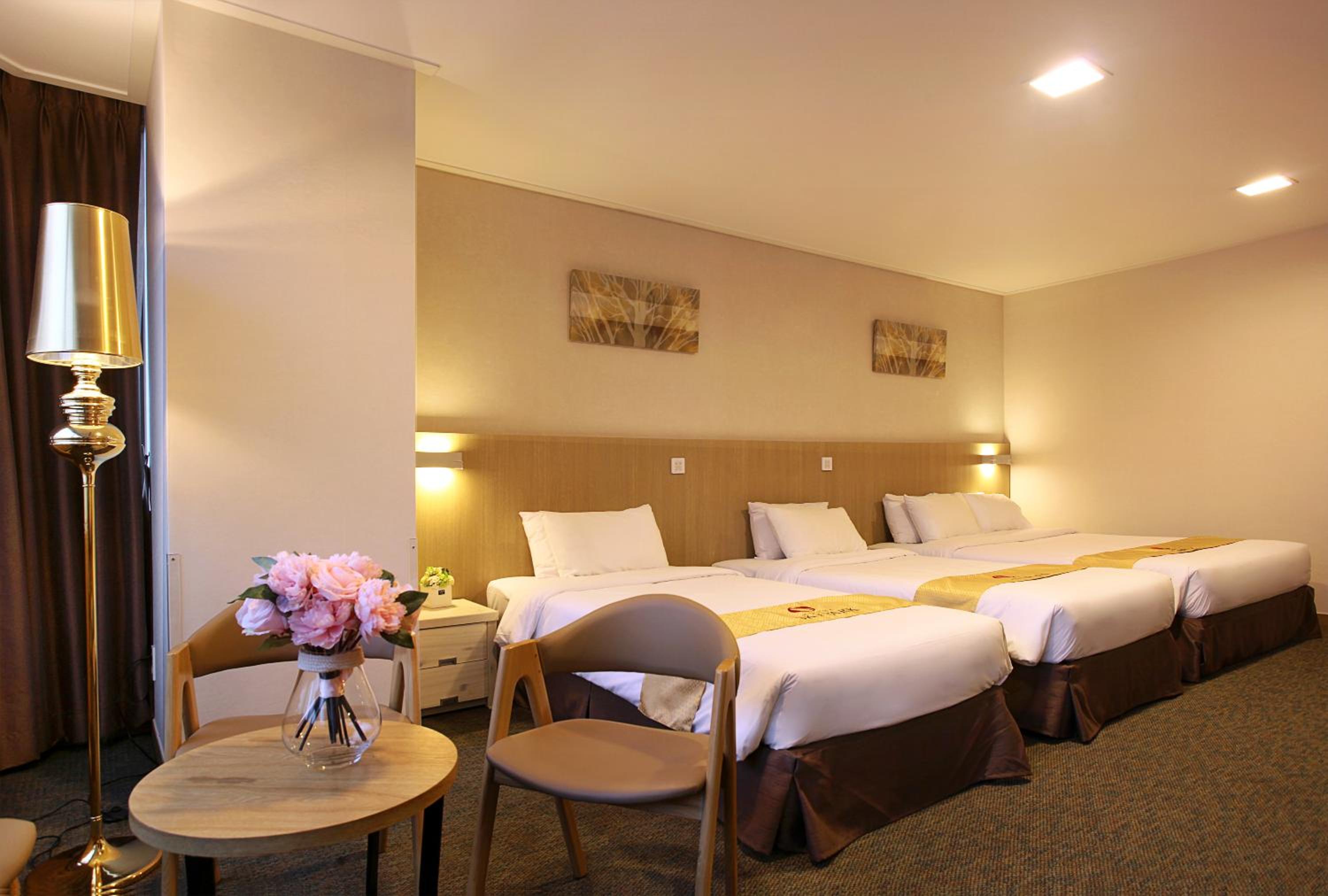 Quadruple Room photo 2