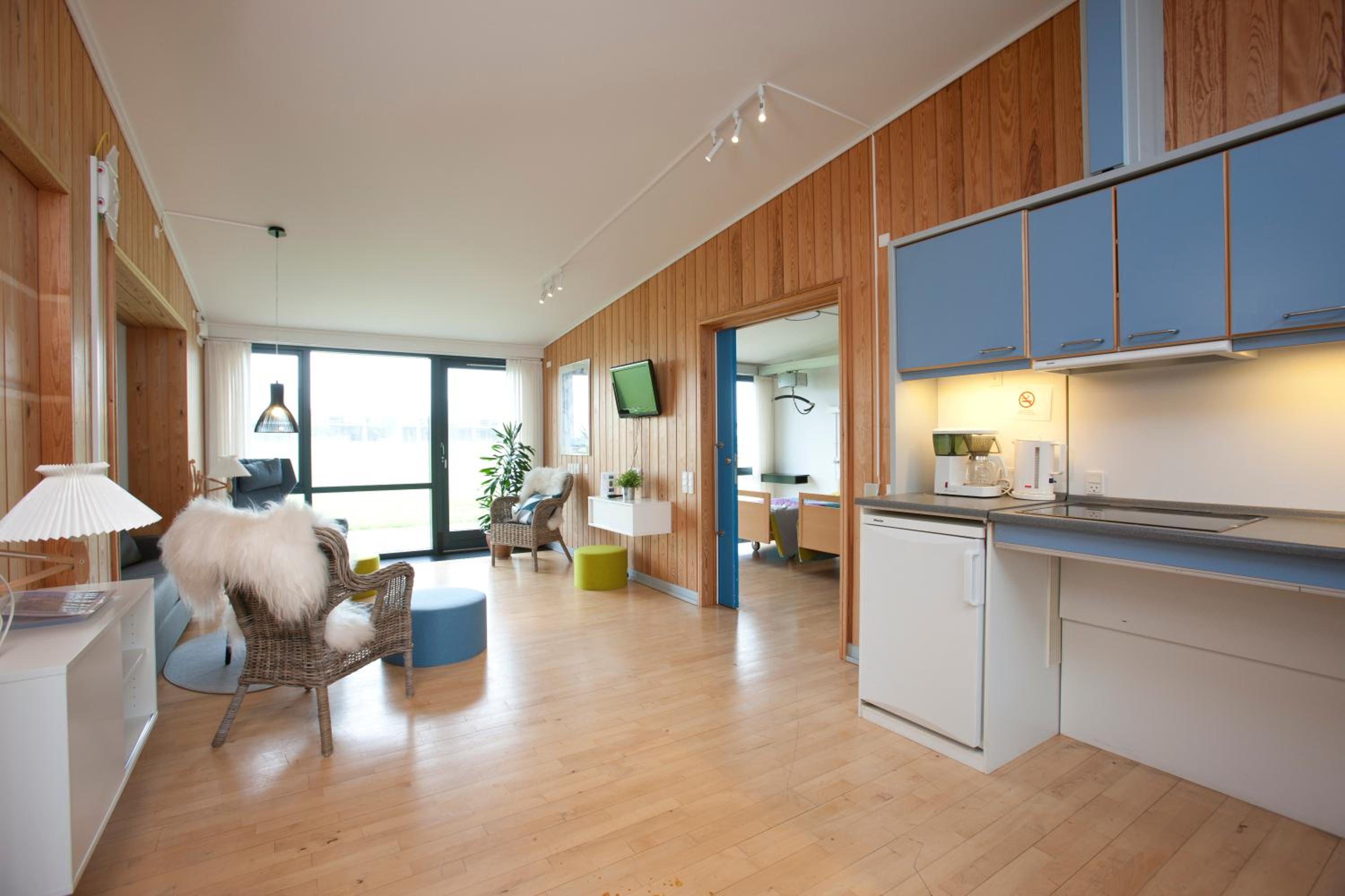 Two-Bedroom Apartment - Photo 3