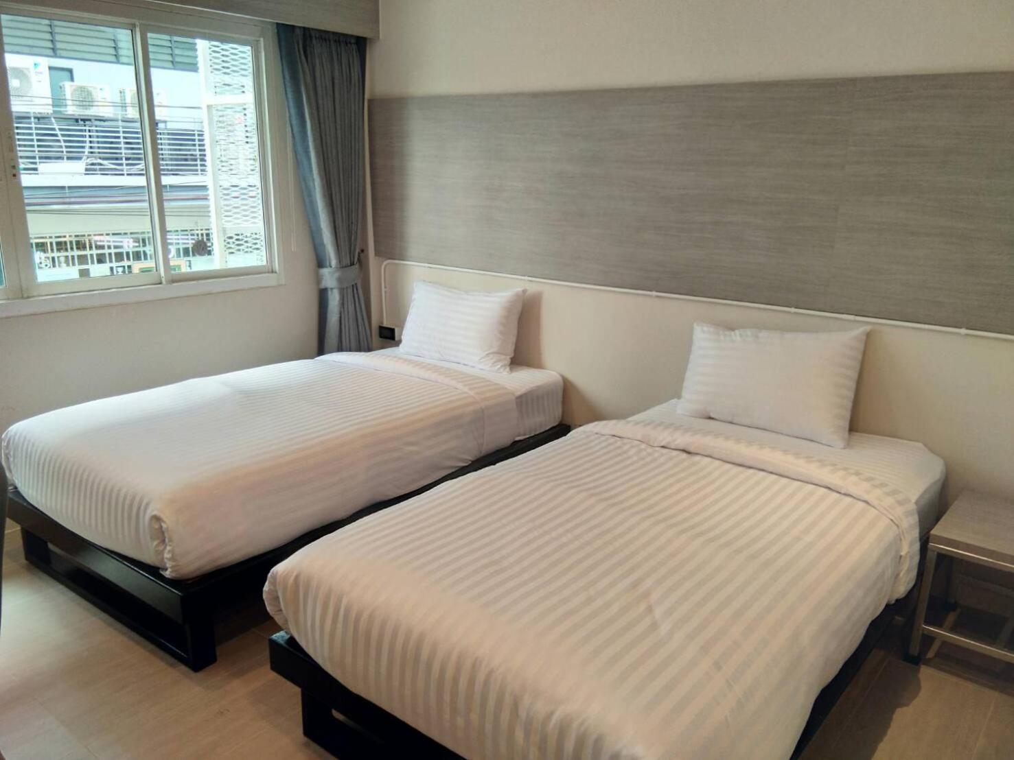 Double Room with Shared Bathroom photo 3