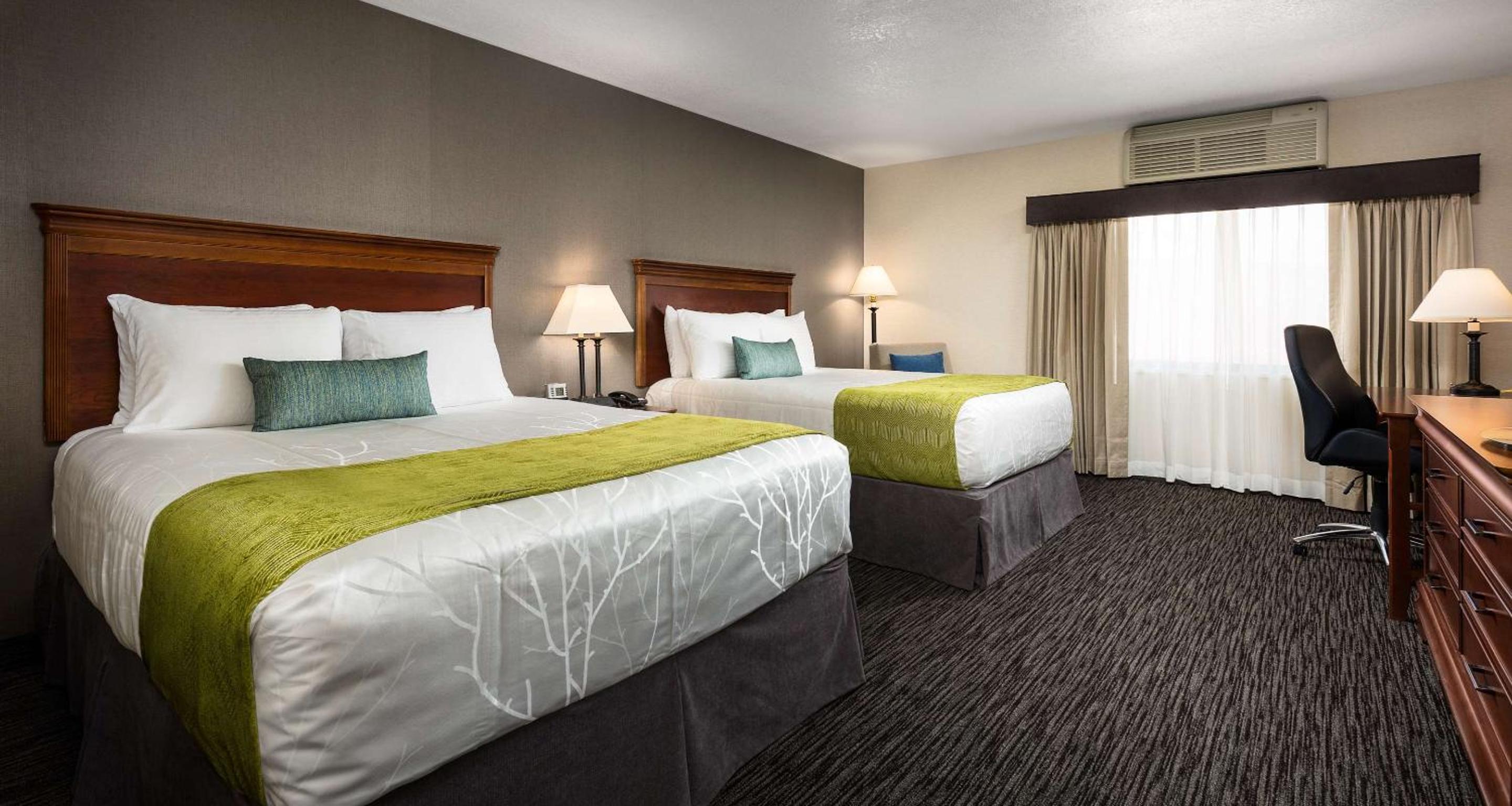Queen Room with Two Queen Beds - Disability Access - Photo 1