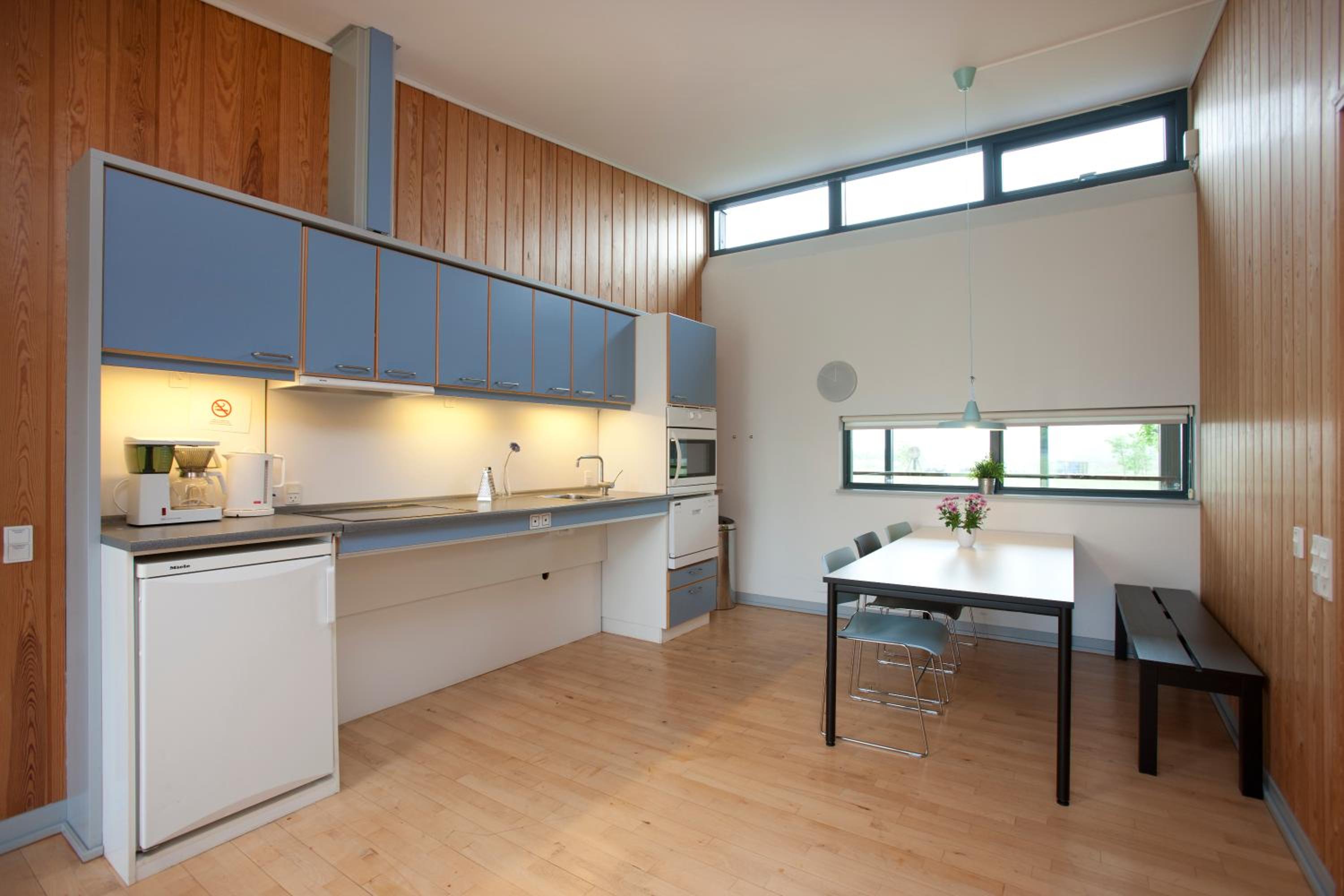 Two-Bedroom Apartment - Photo 9