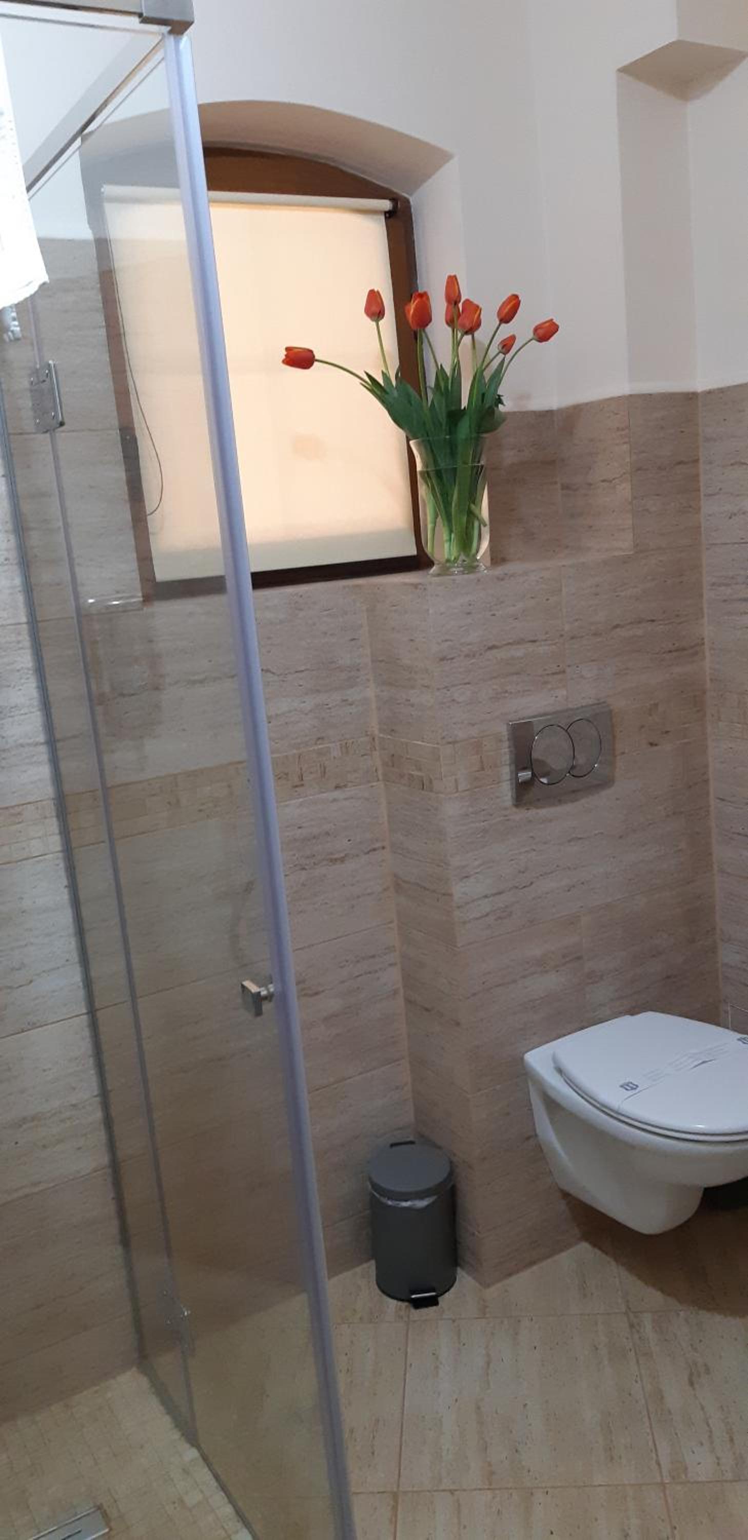 Double Room - Photo 10