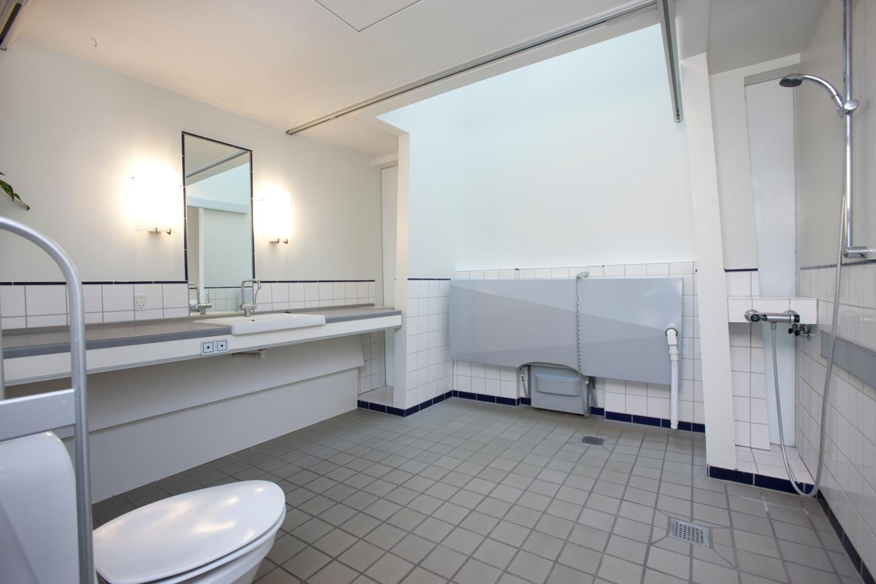 Two-Bedroom Apartment - Photo 11