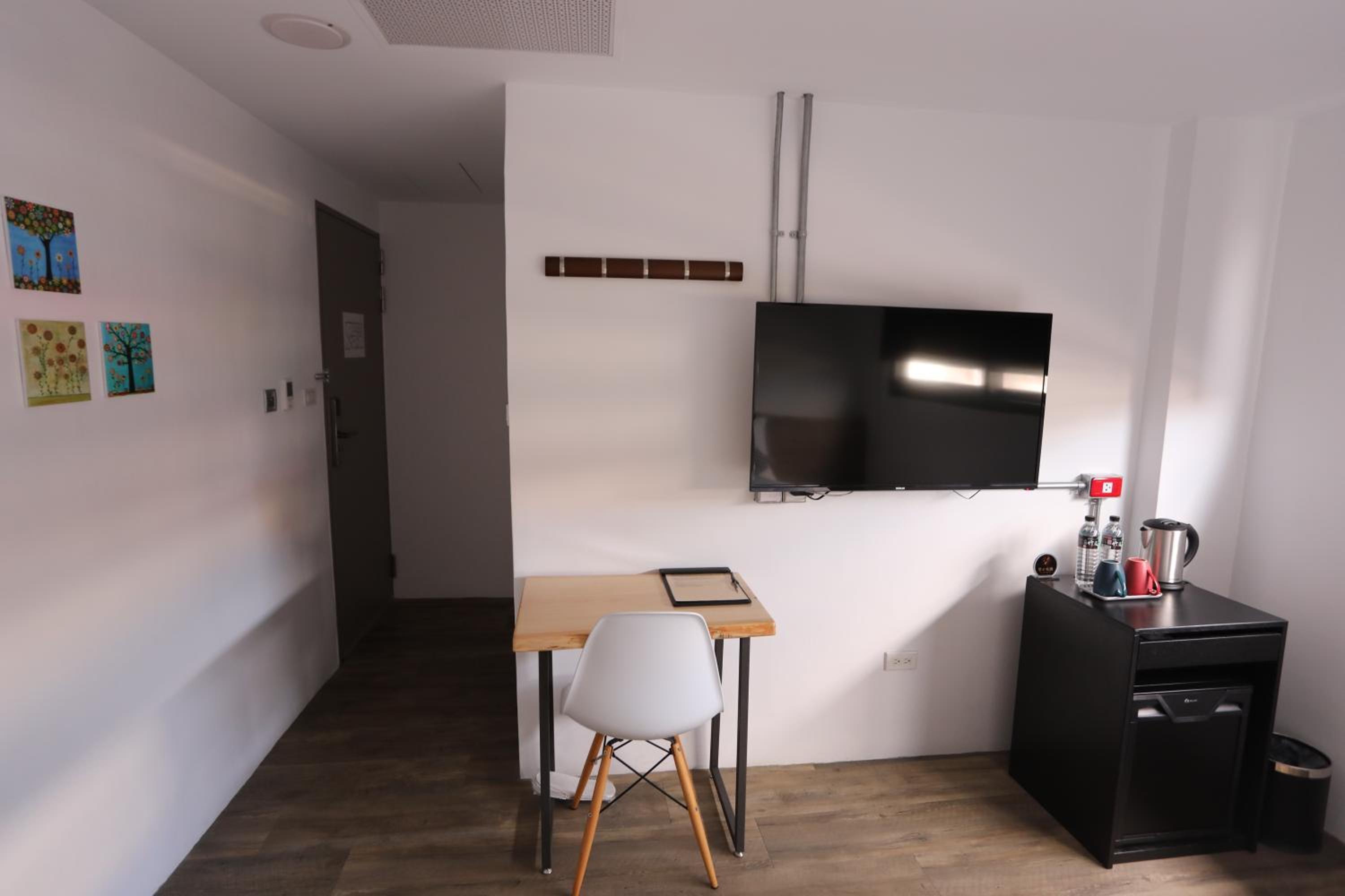 Standard Queen Room photo 2