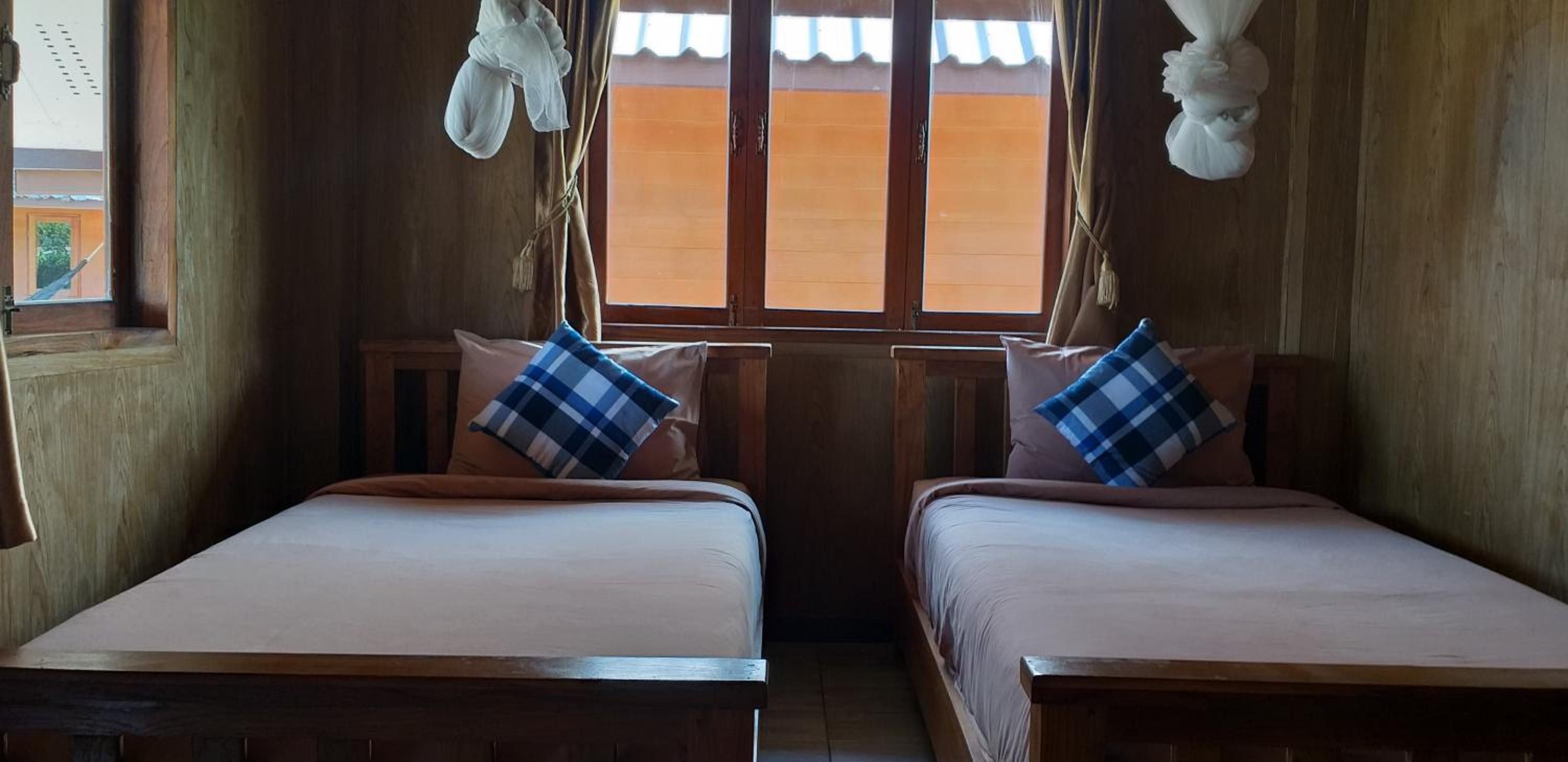 Standard Twin Room with Garden View - Photo 1