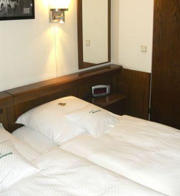 Standard Double Room photo 3
