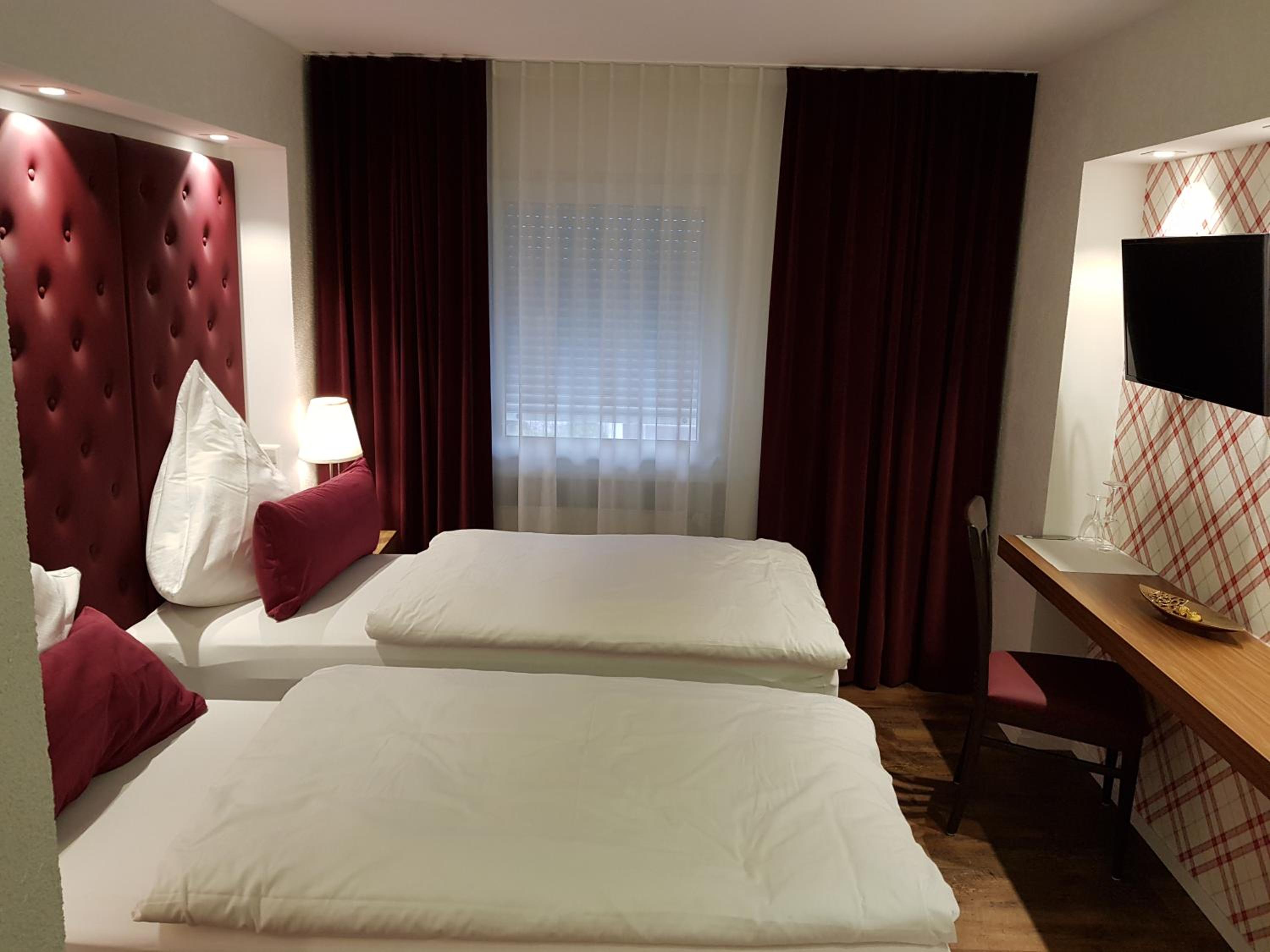 Double Room - Photo 1