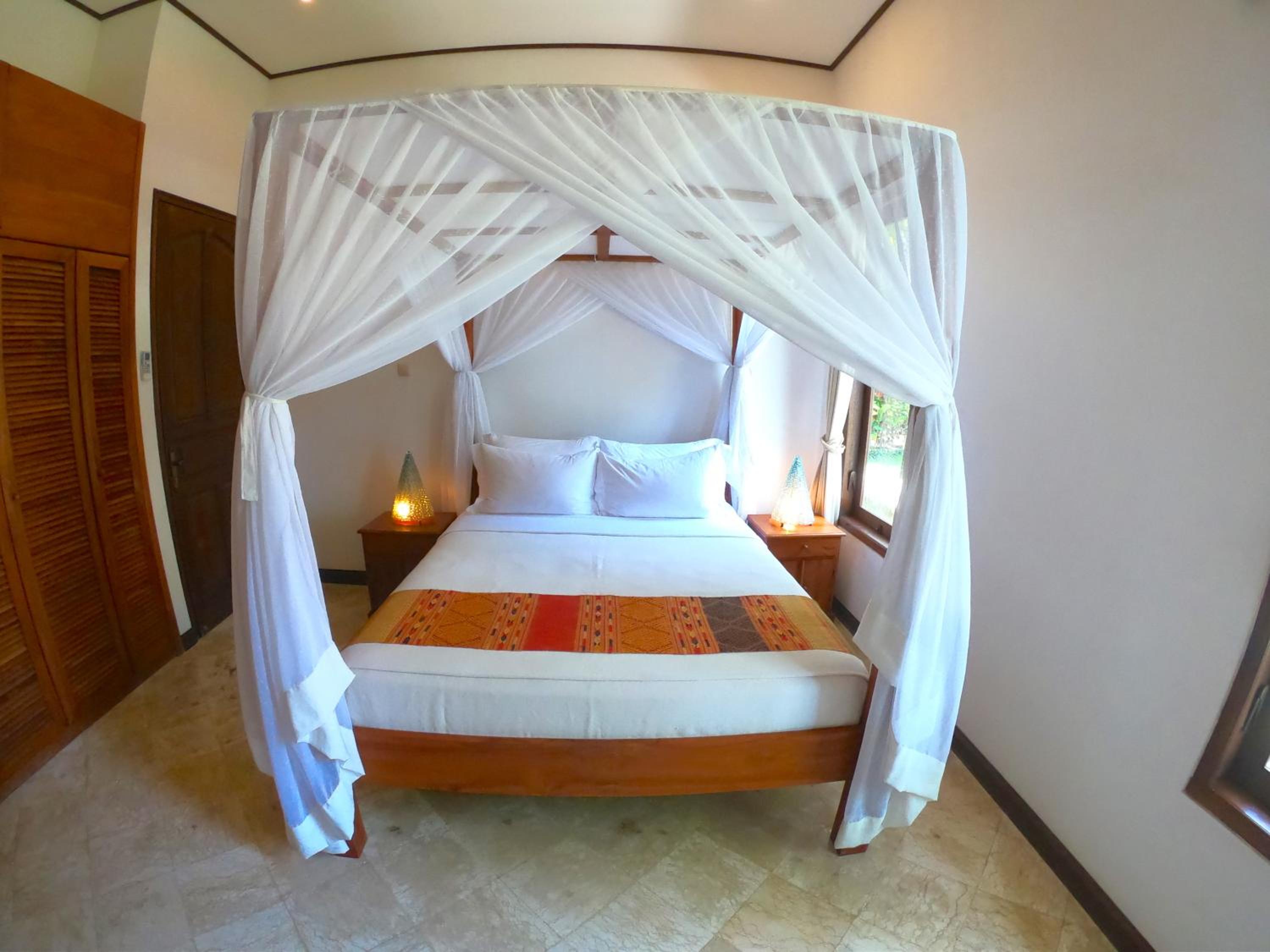 Three-Bedroom Villa - Photo 1