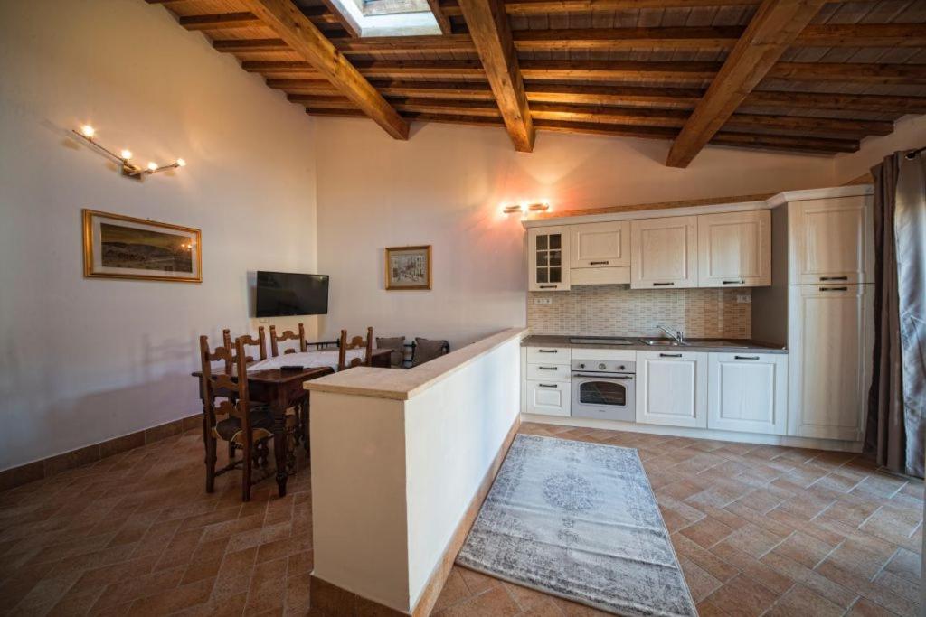 Two-Bedroom House - Photo 5