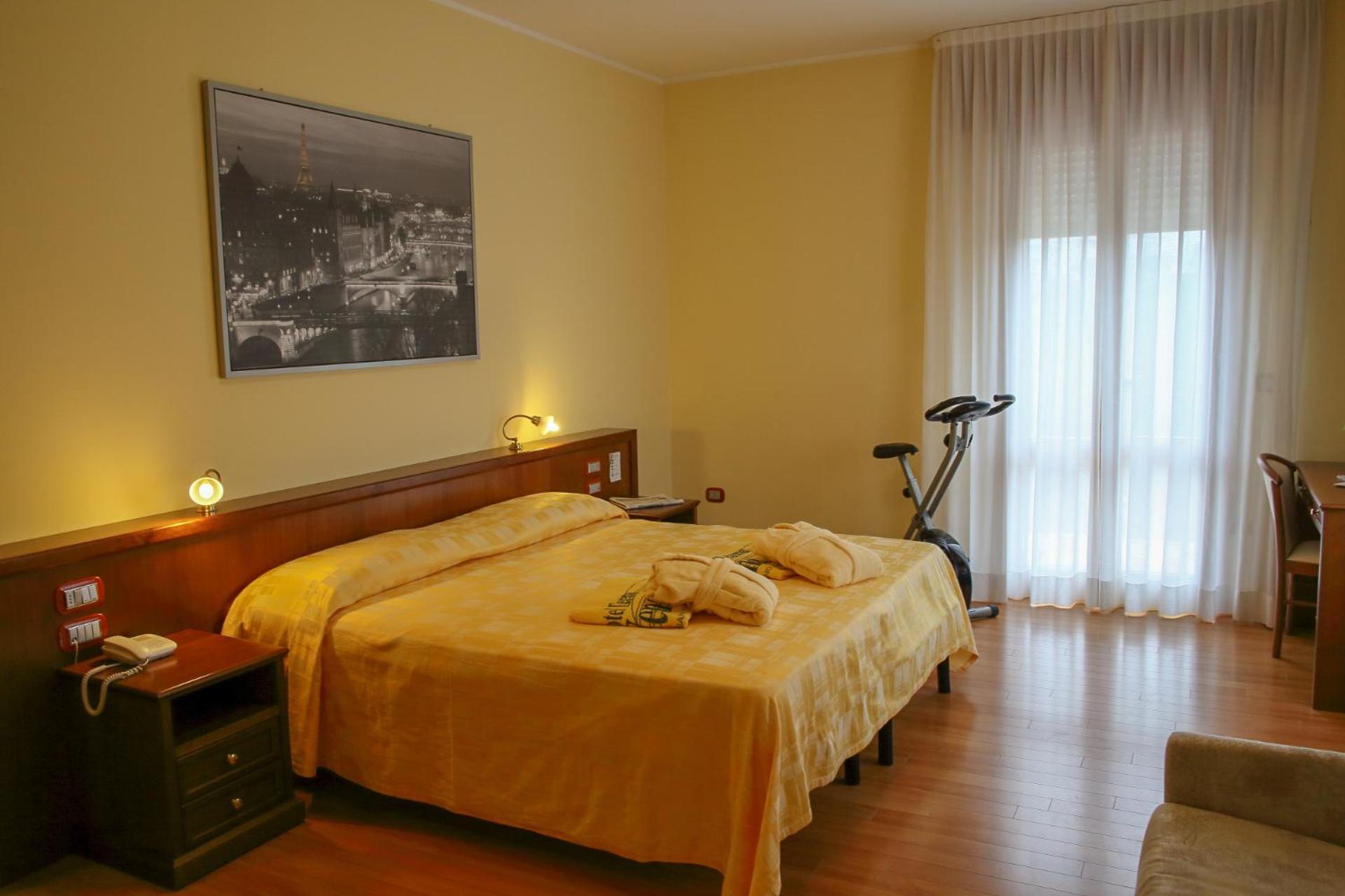 Superior Twin Room - Photo 4