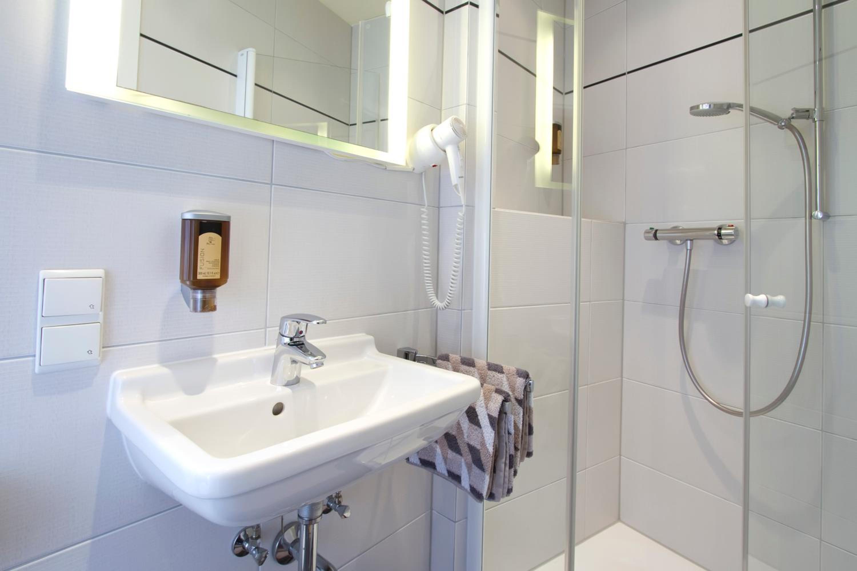 Single Room photo 3