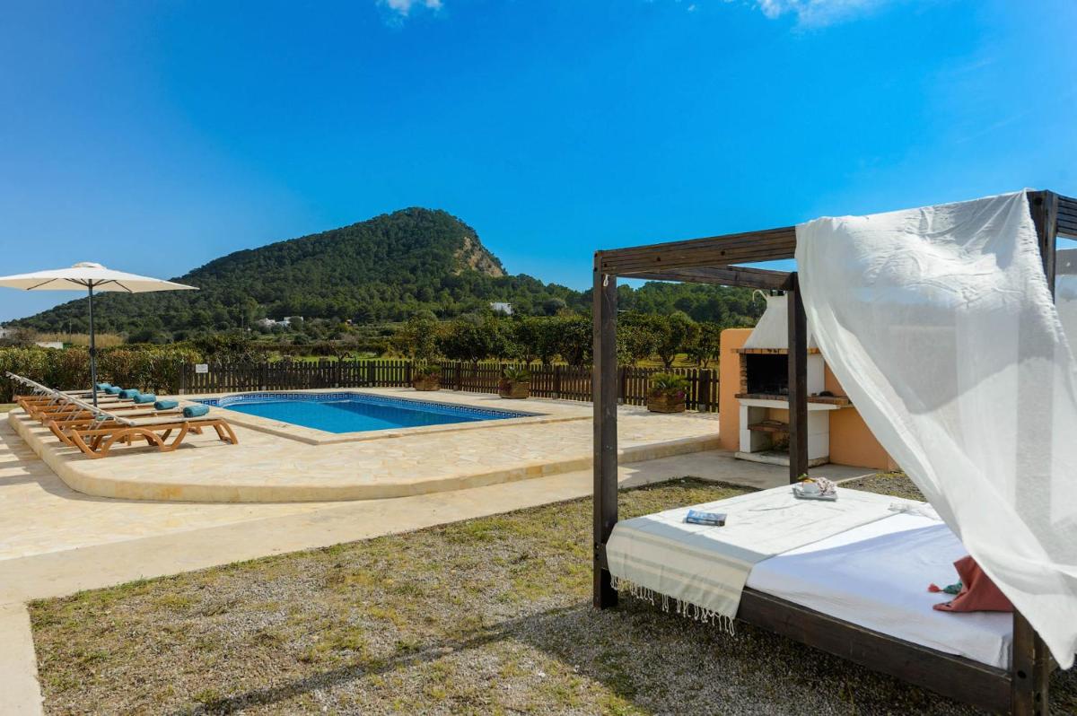 Villa with Private Pool photo 2