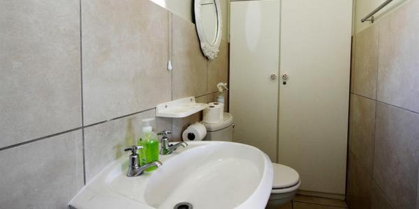 Deluxe Cottage - Photo 15