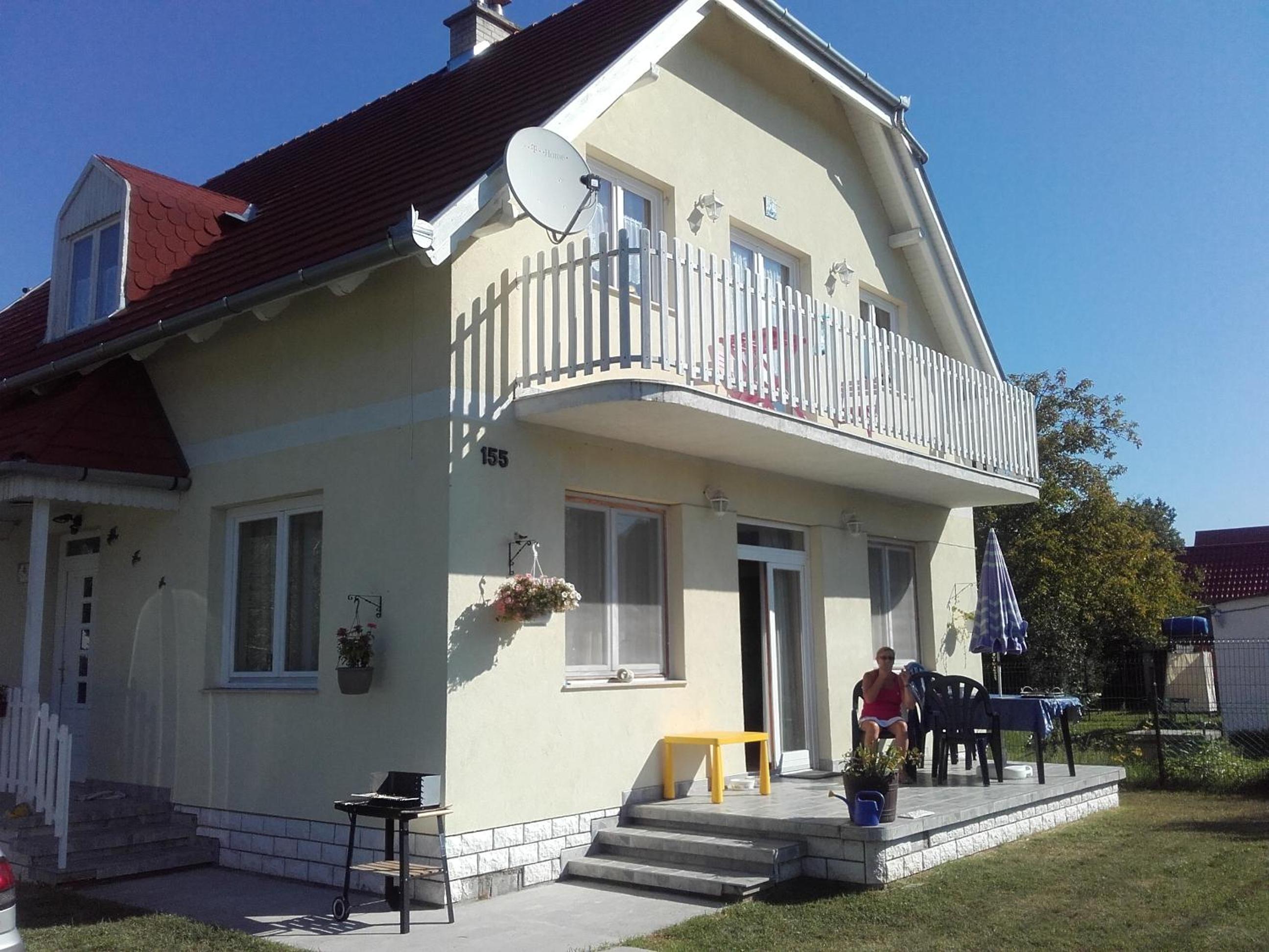 Four-Bedroom House photo 1