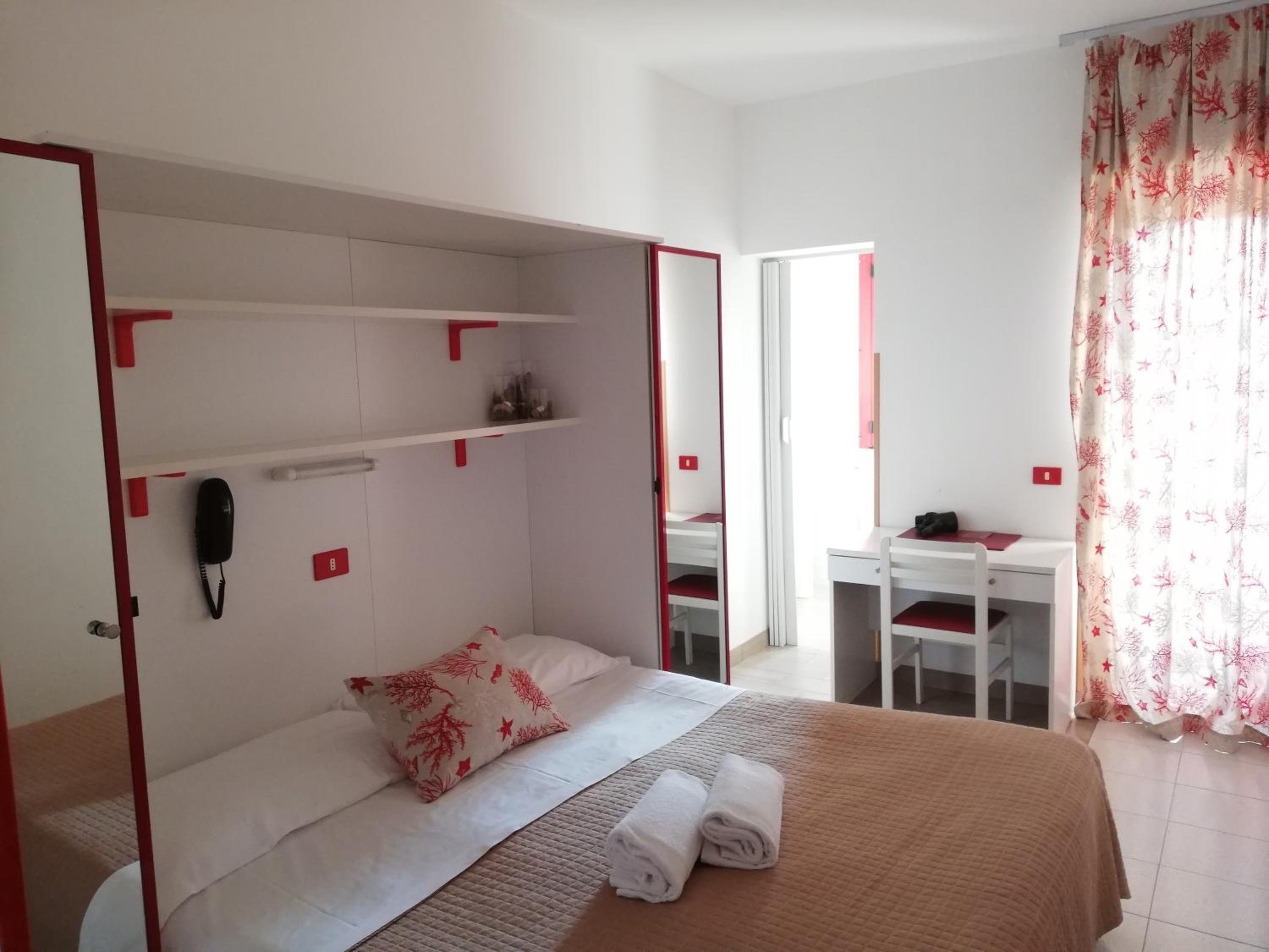 Economy Double Room - Photo 2