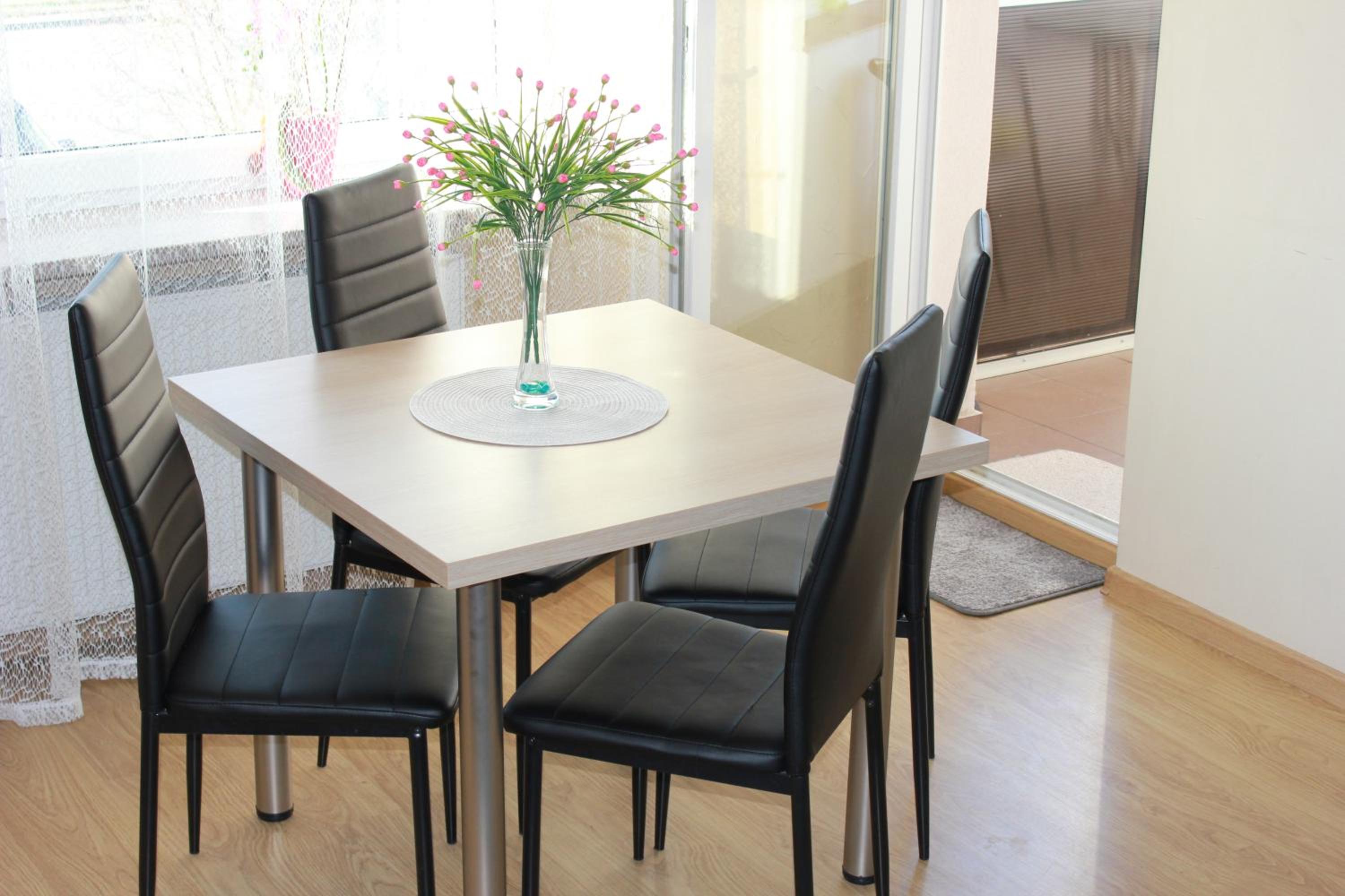 Apartment - Photo 12