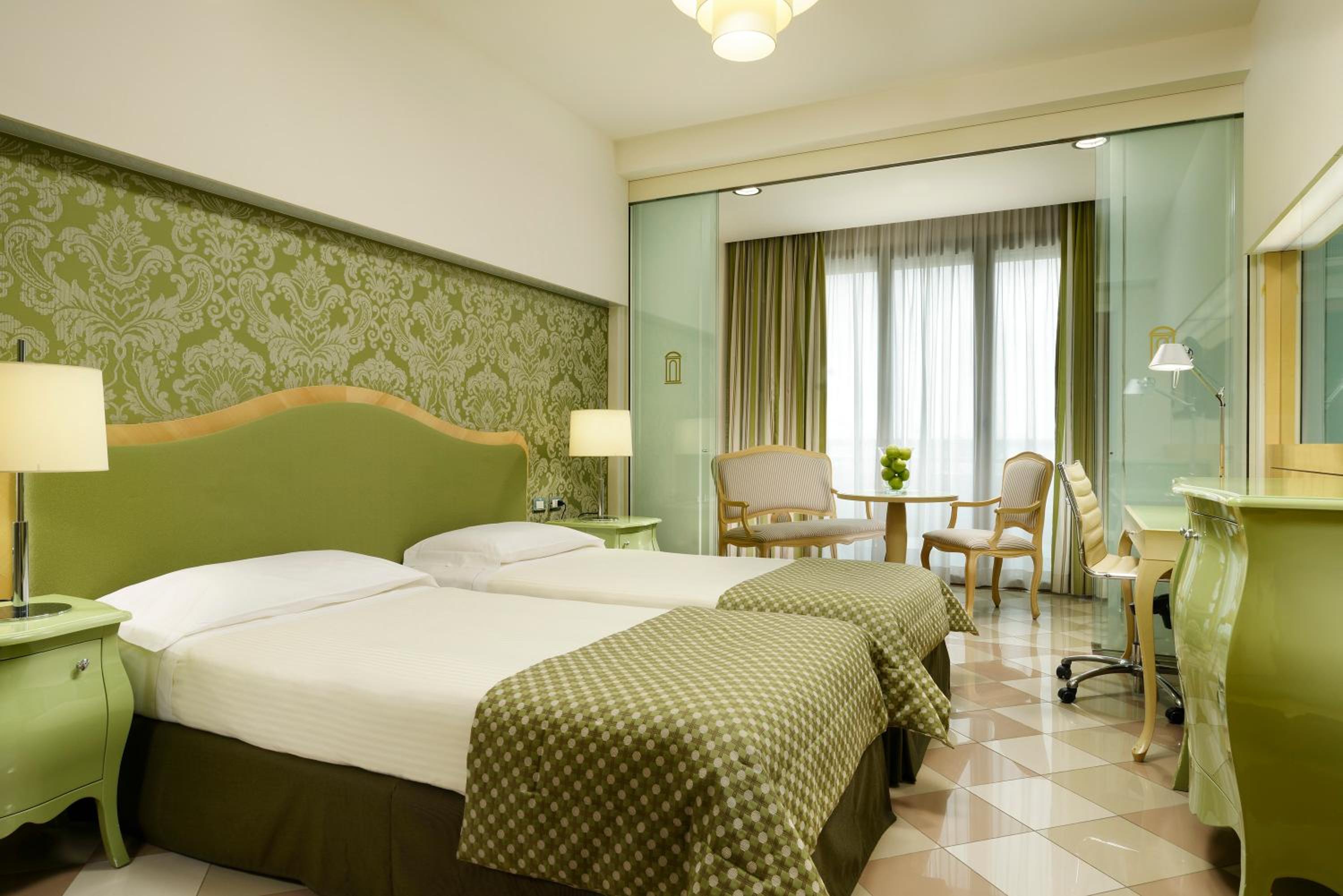 Superior Double Room Single Use - Photo 1