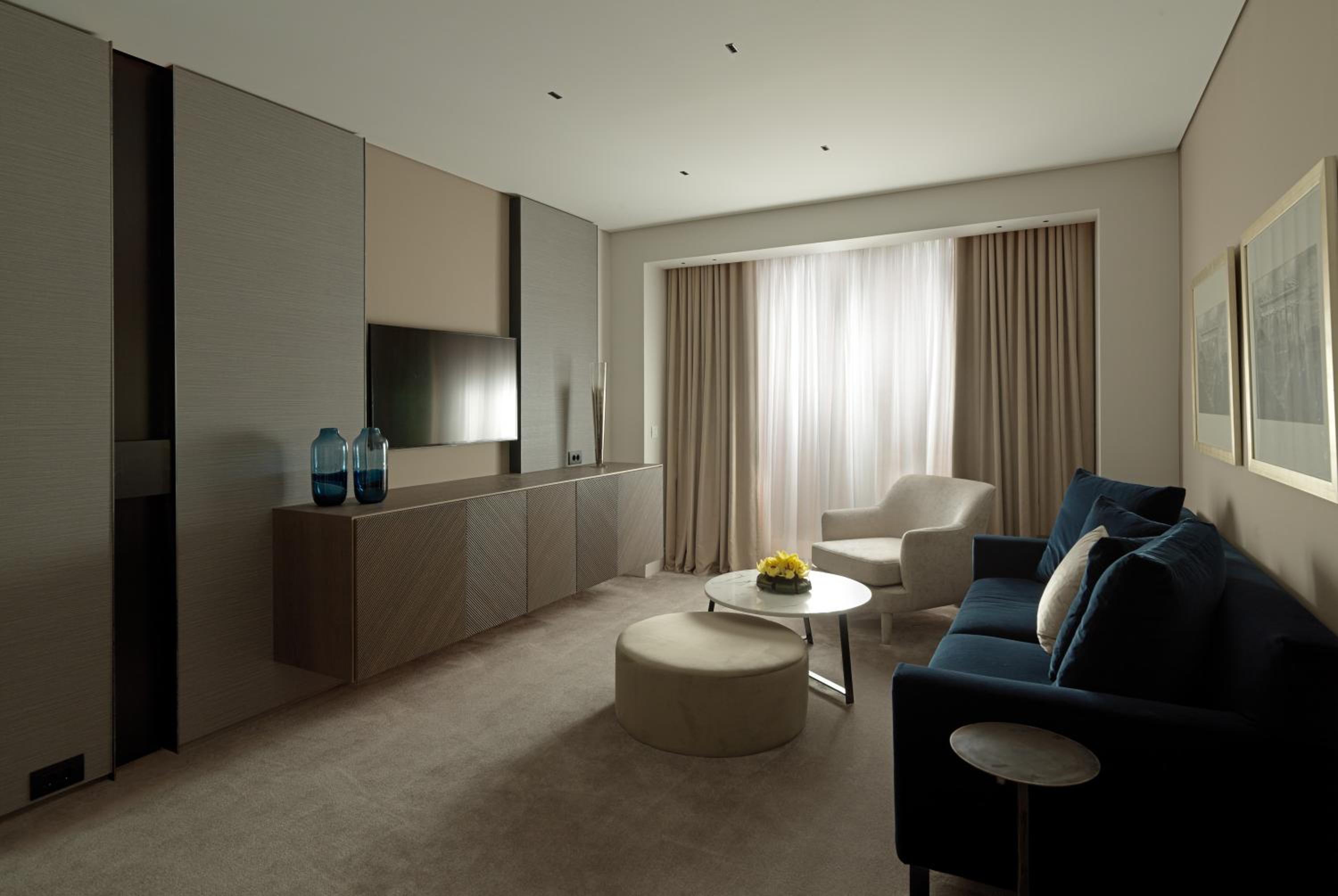 Athenian Acropolis View Suite (King or Twin beds) photo 3