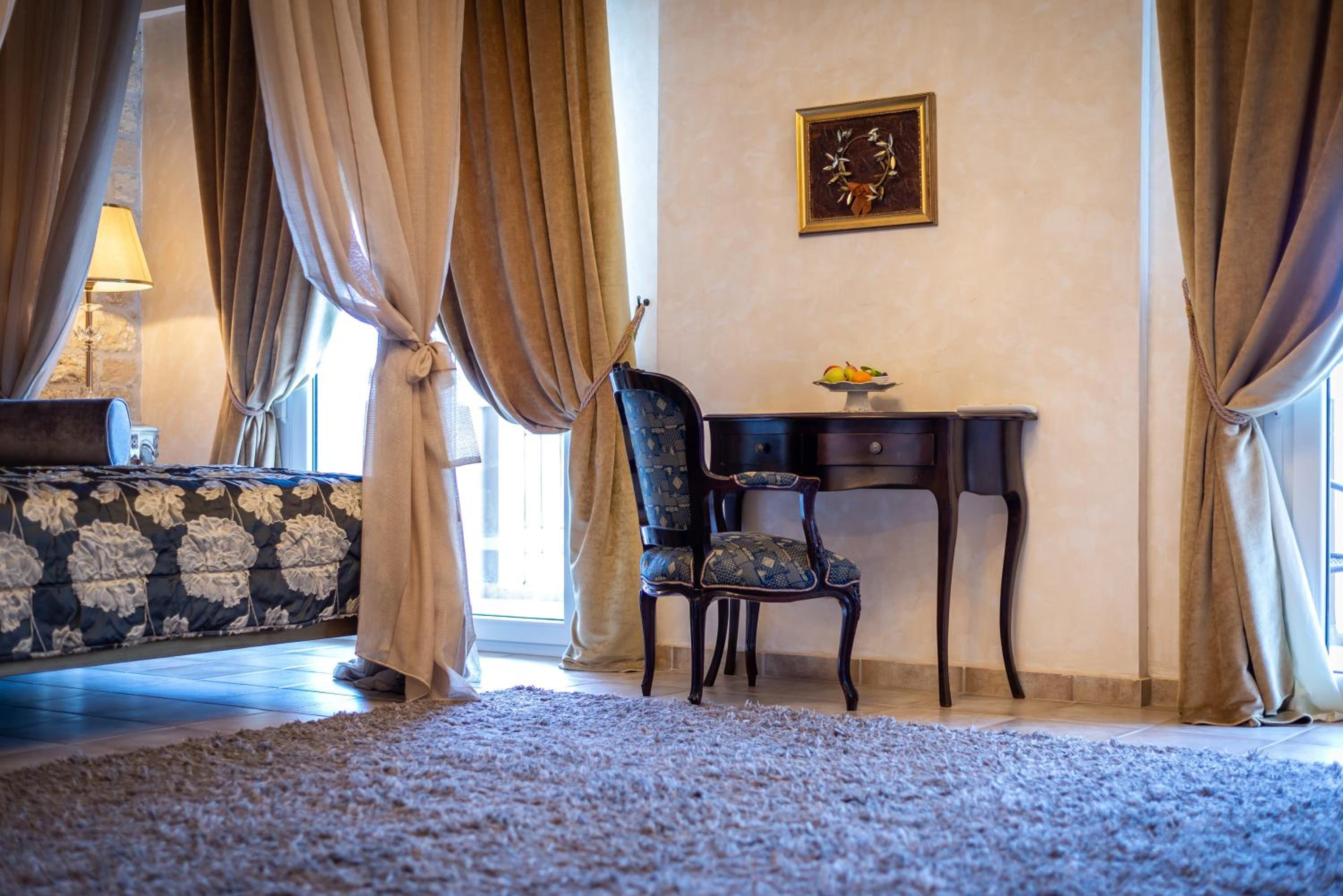 Superior Suite photo 2