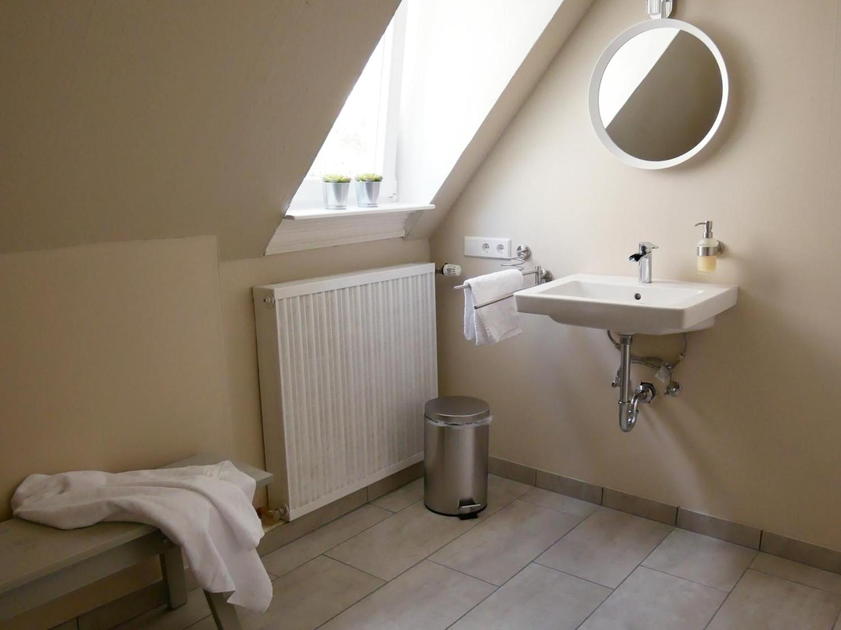 Single Room photo 2
