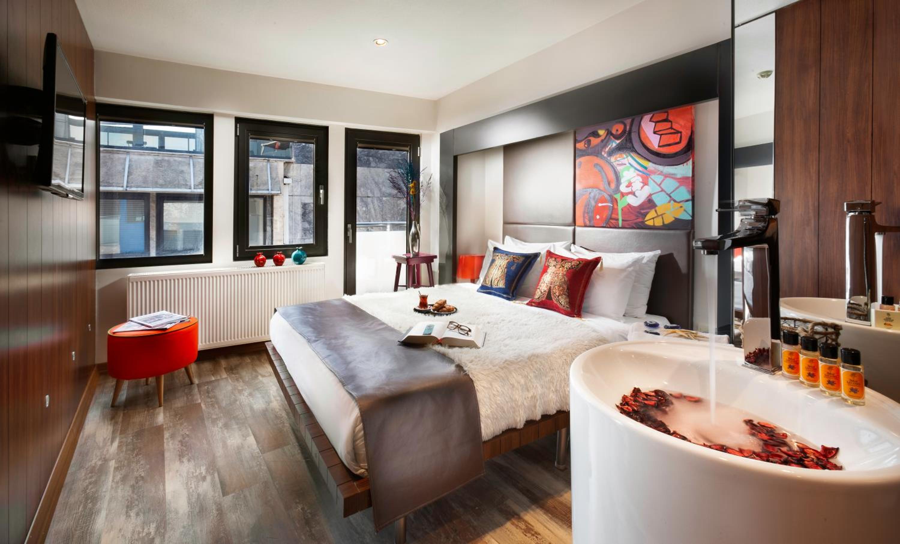 Deluxe Room with Galata Tower View  photo 3