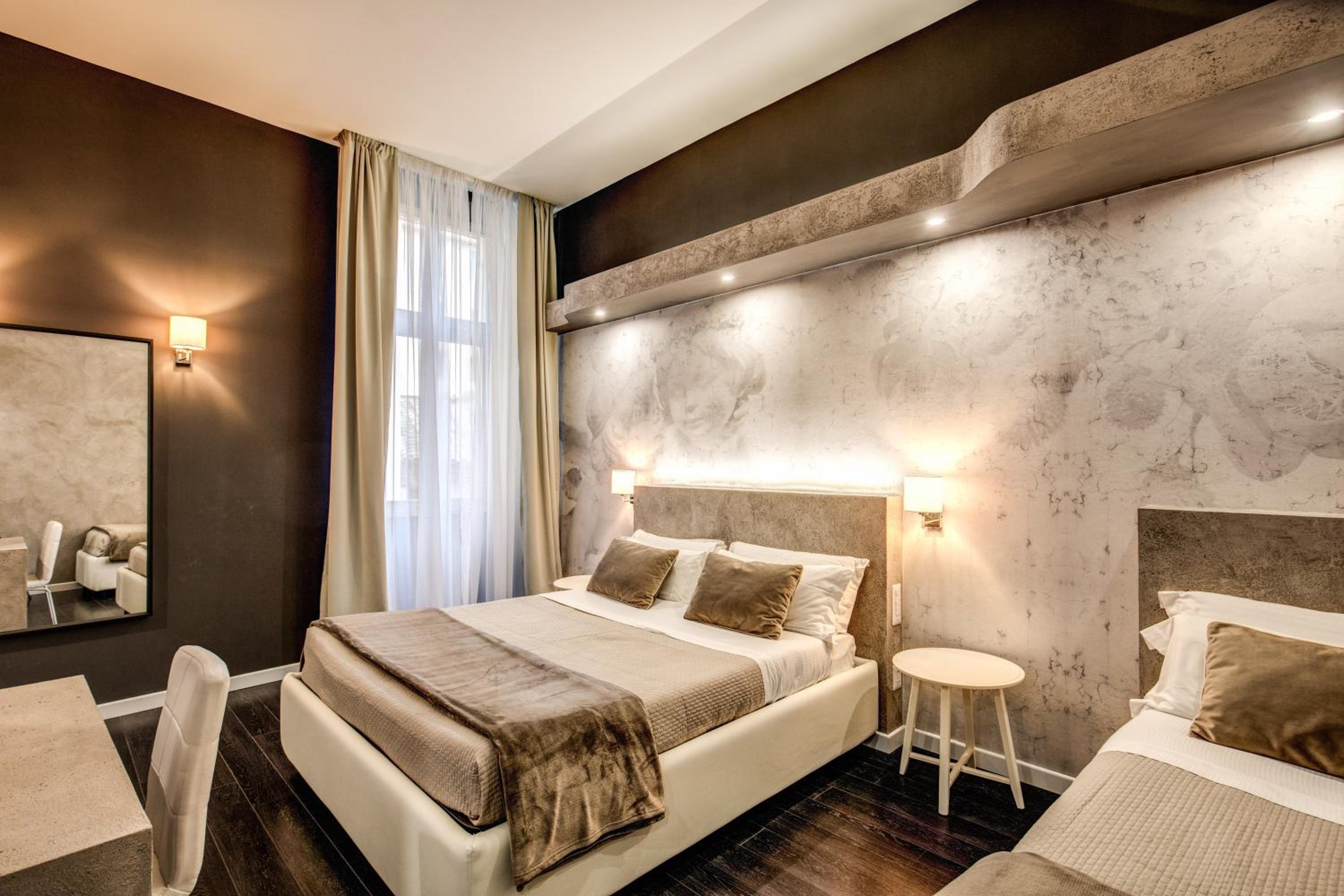 Luxury Triple Room photo 3