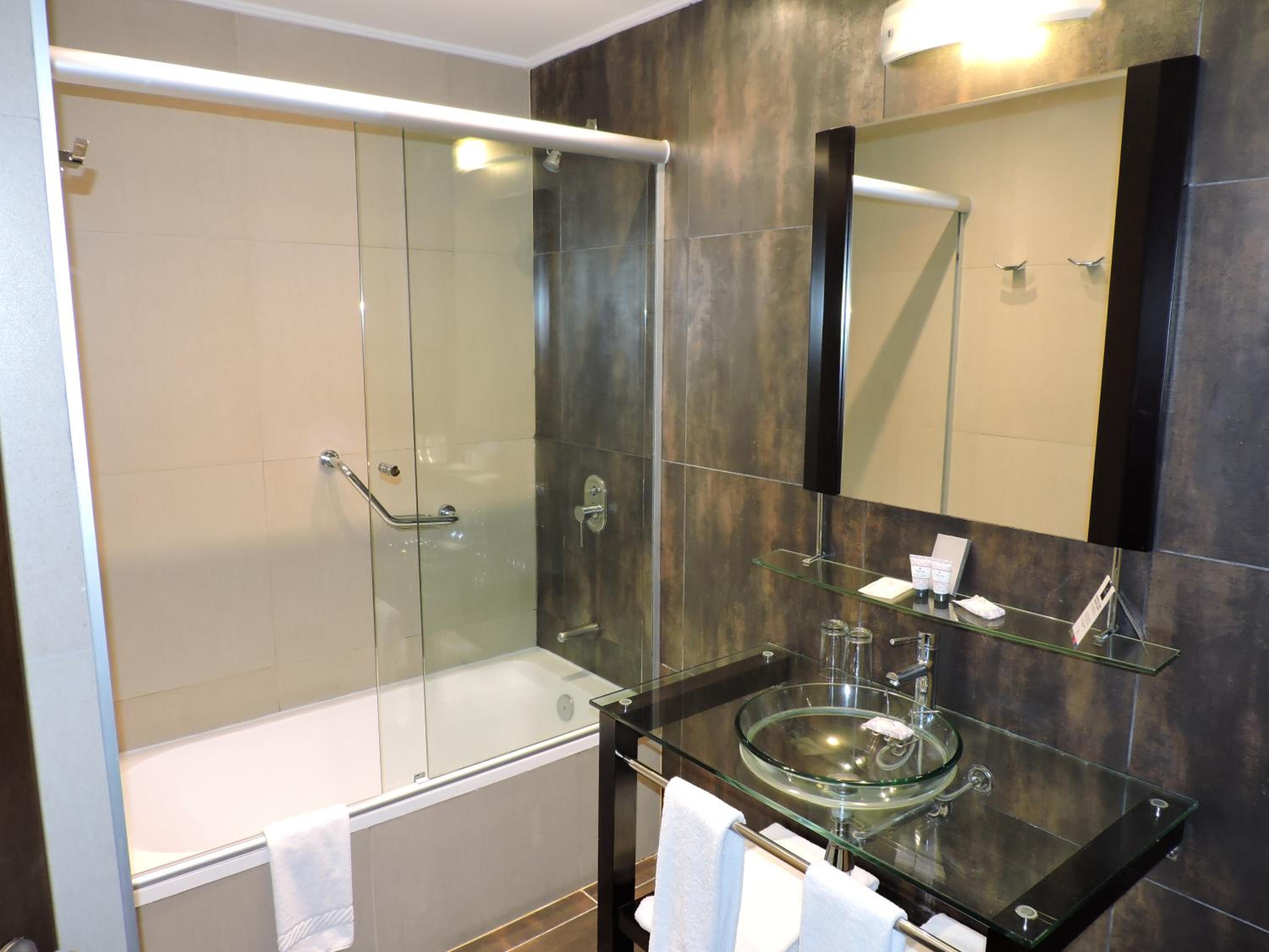 Suite - Photo 5