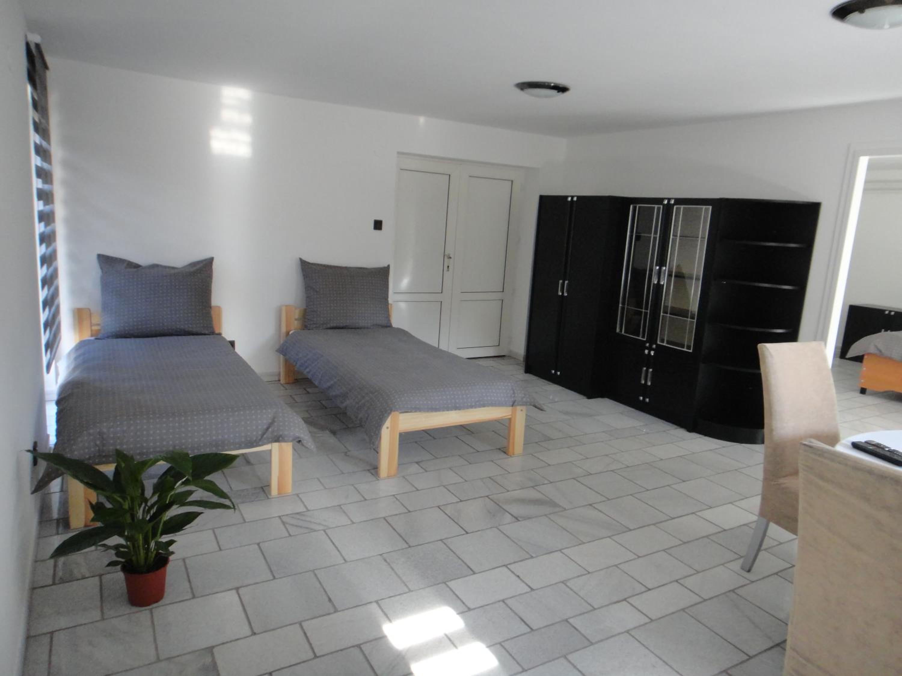 Two-Bedroom Apartment - Photo 3