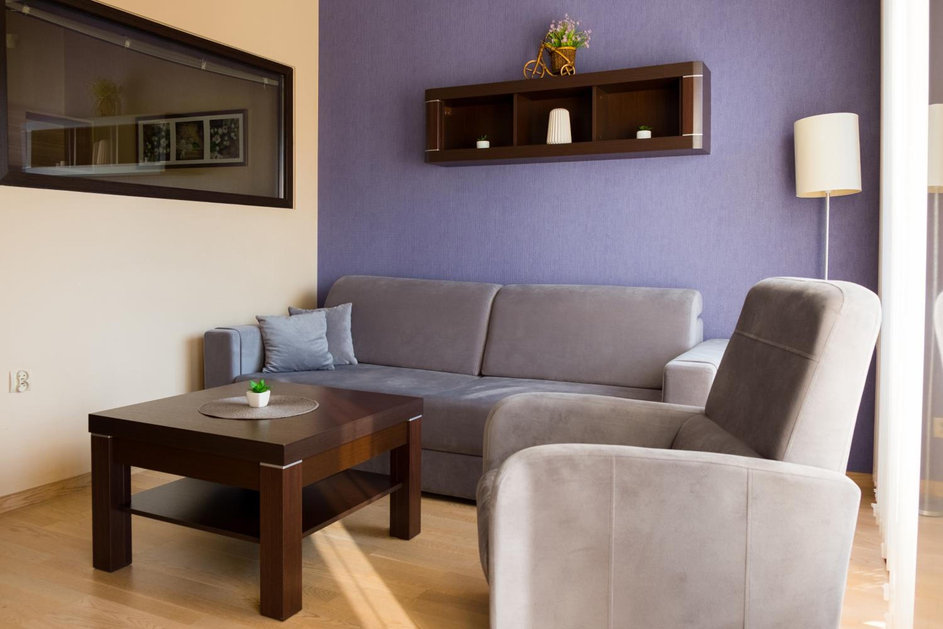 Studio Apartment photo 1