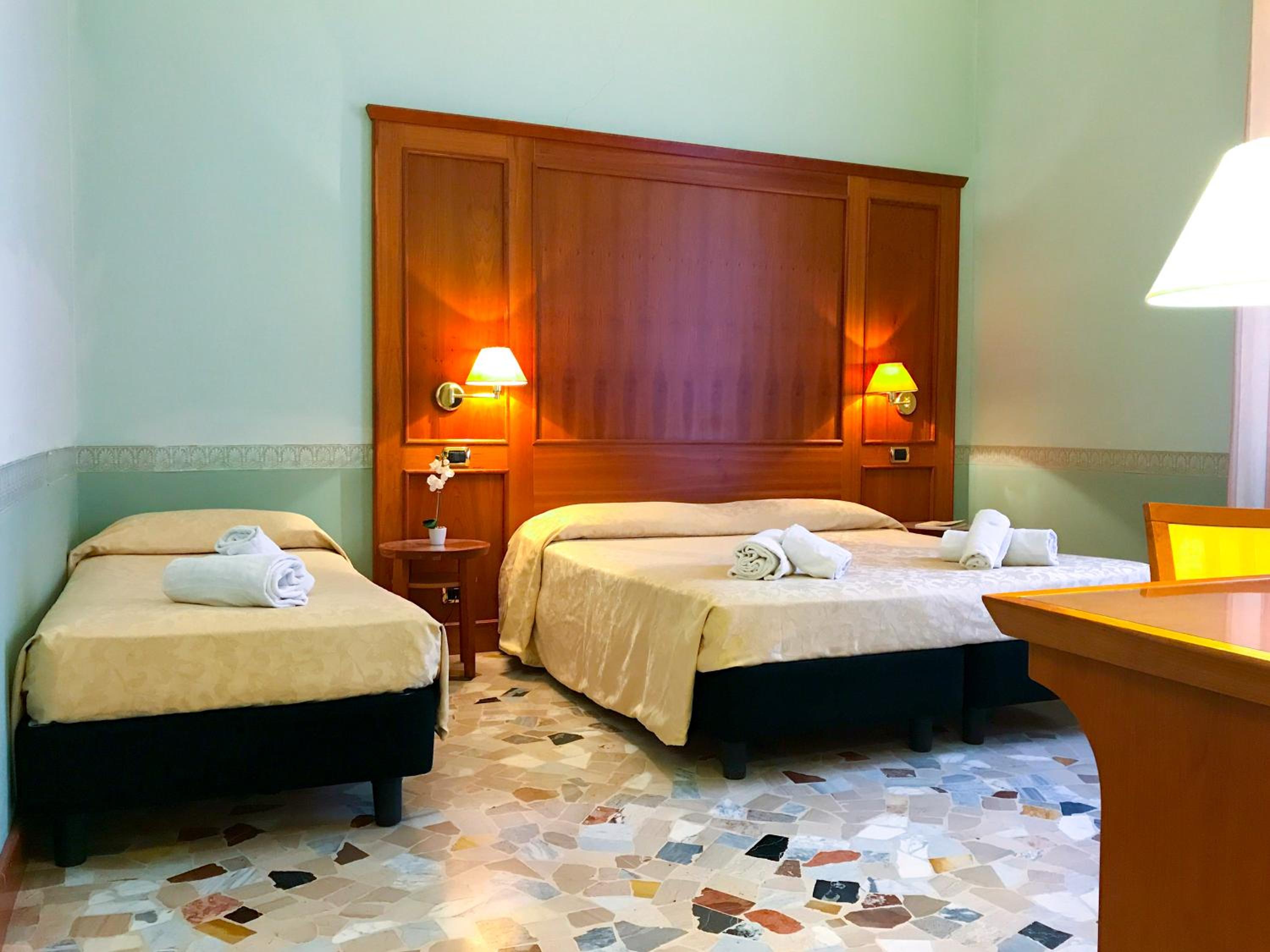 Triple Room - Photo 2