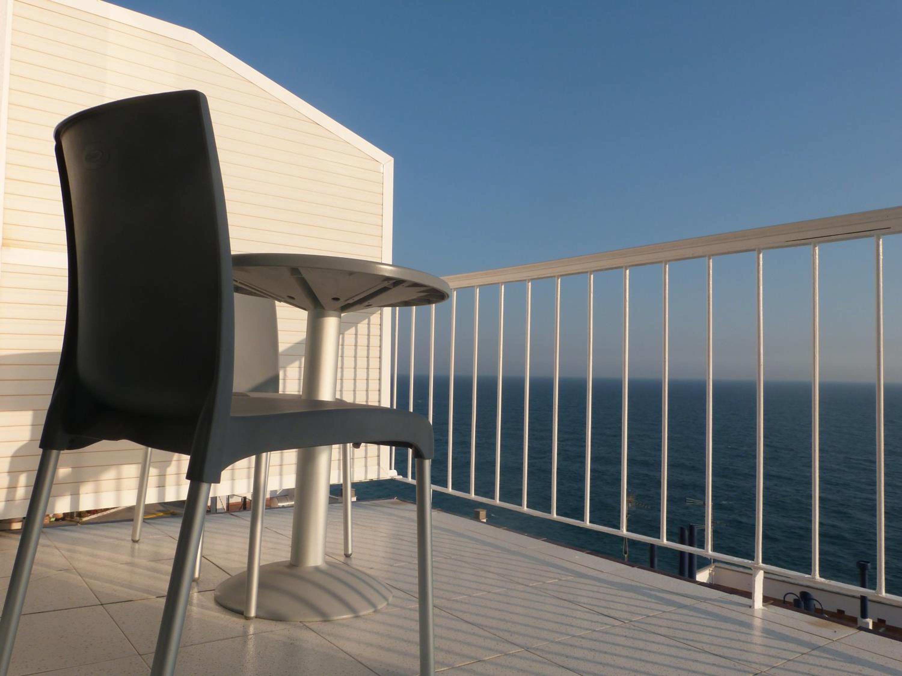 Standard Twin Room with Sea View photo 2