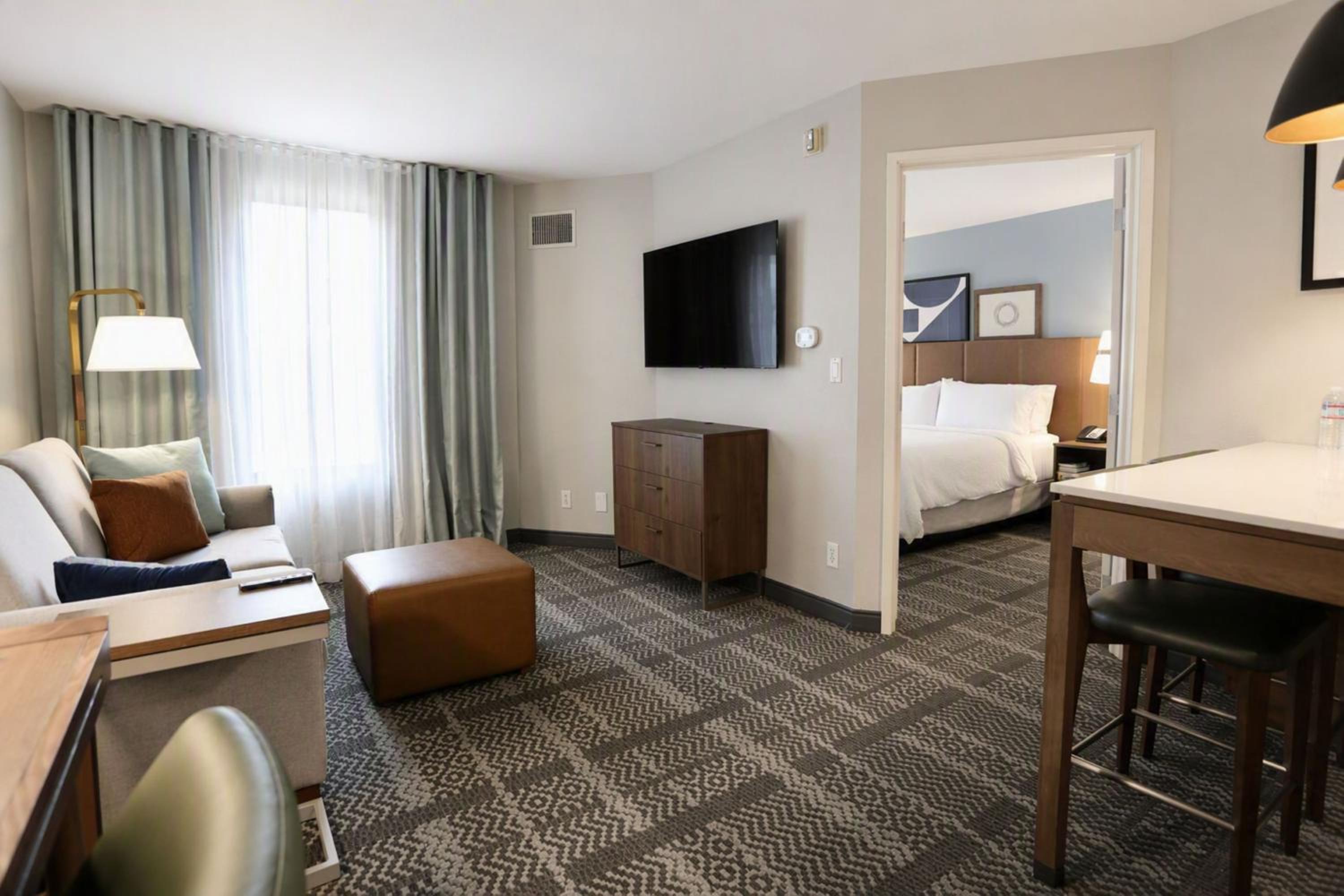 Queen Room - Hearing Accessible