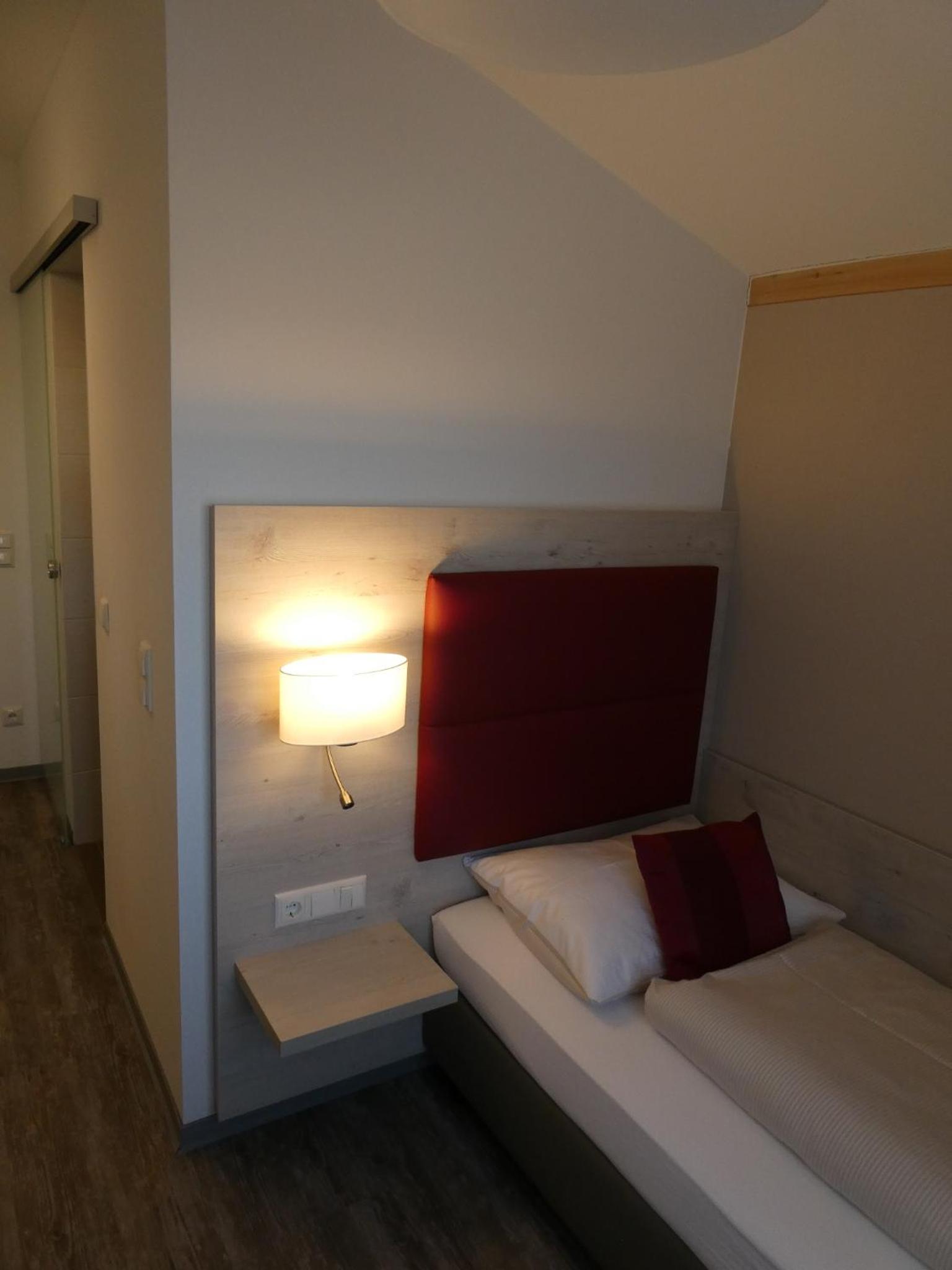 Single Room photo 1