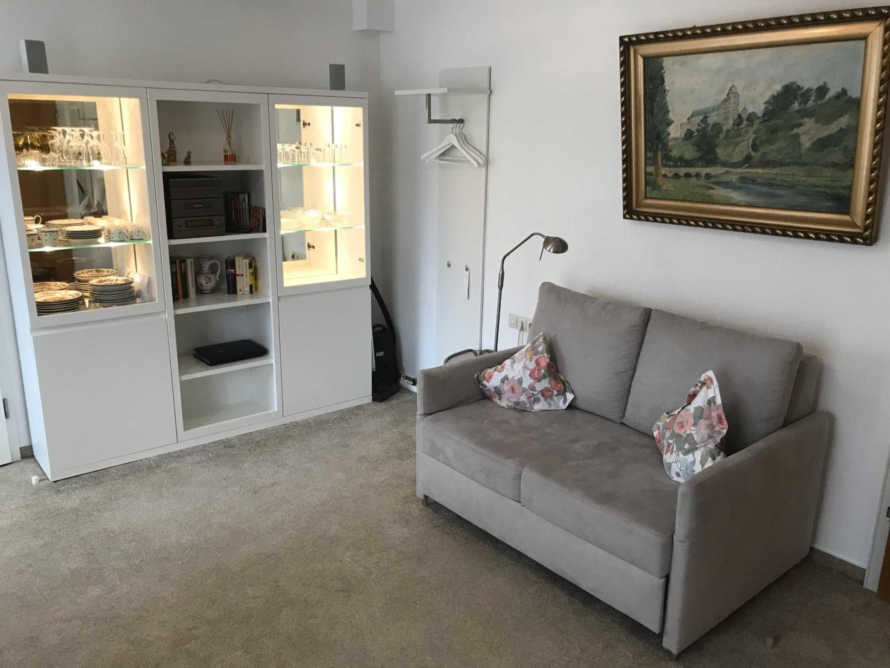 One-Bedroom Apartment photo 2
