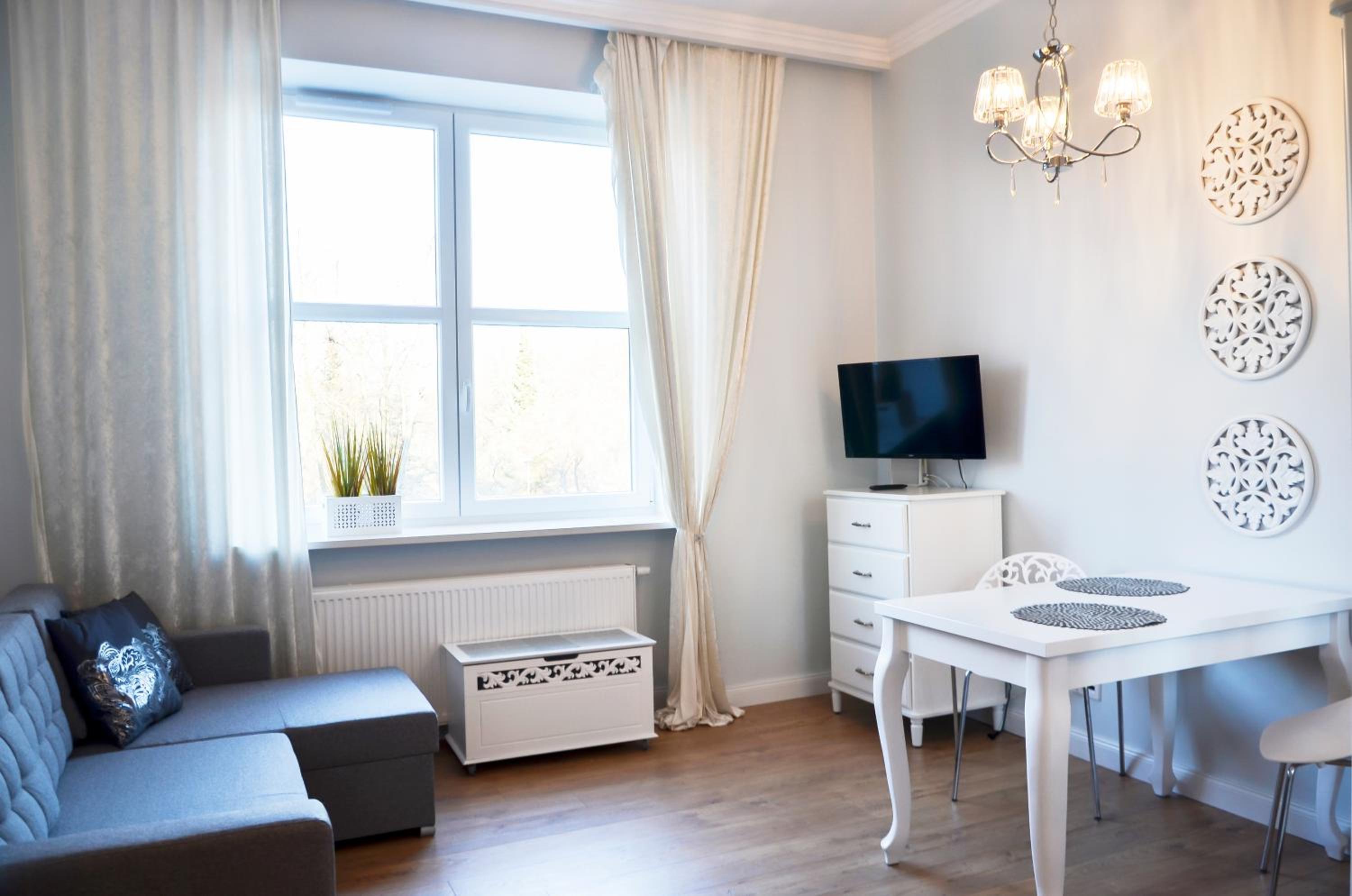 Studio Apartment - Photo 8