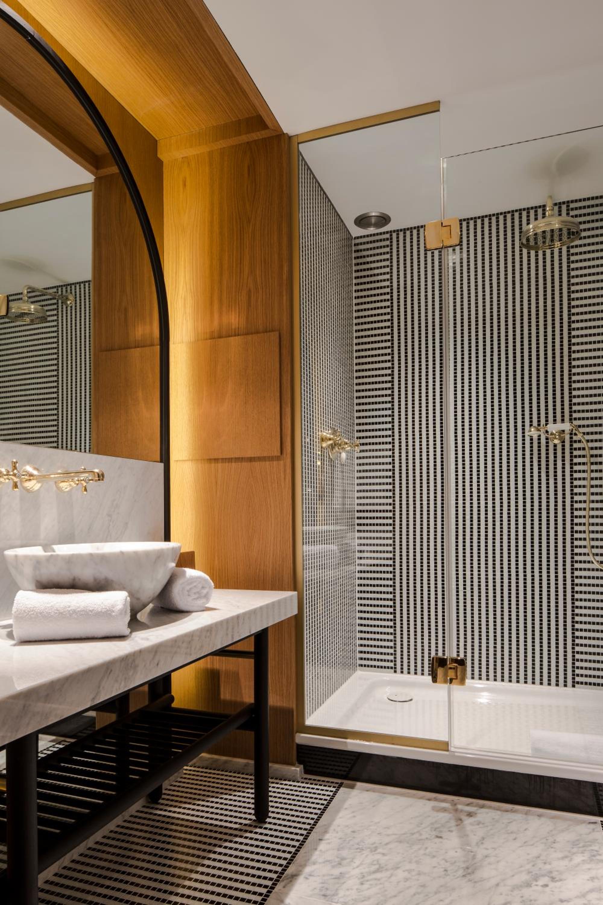 Prestige Suite (Non Smoking)