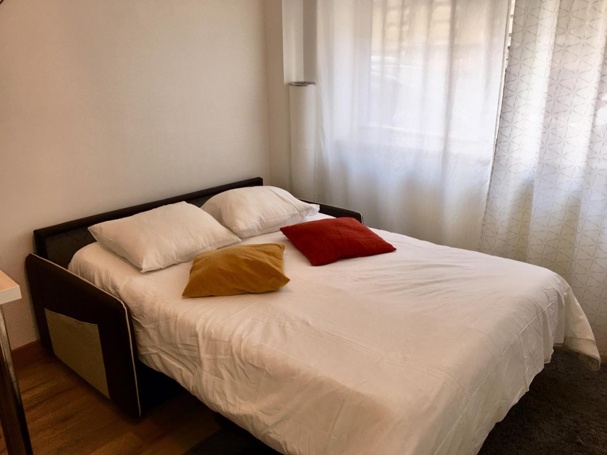 One-Bedroom Apartment photo 3