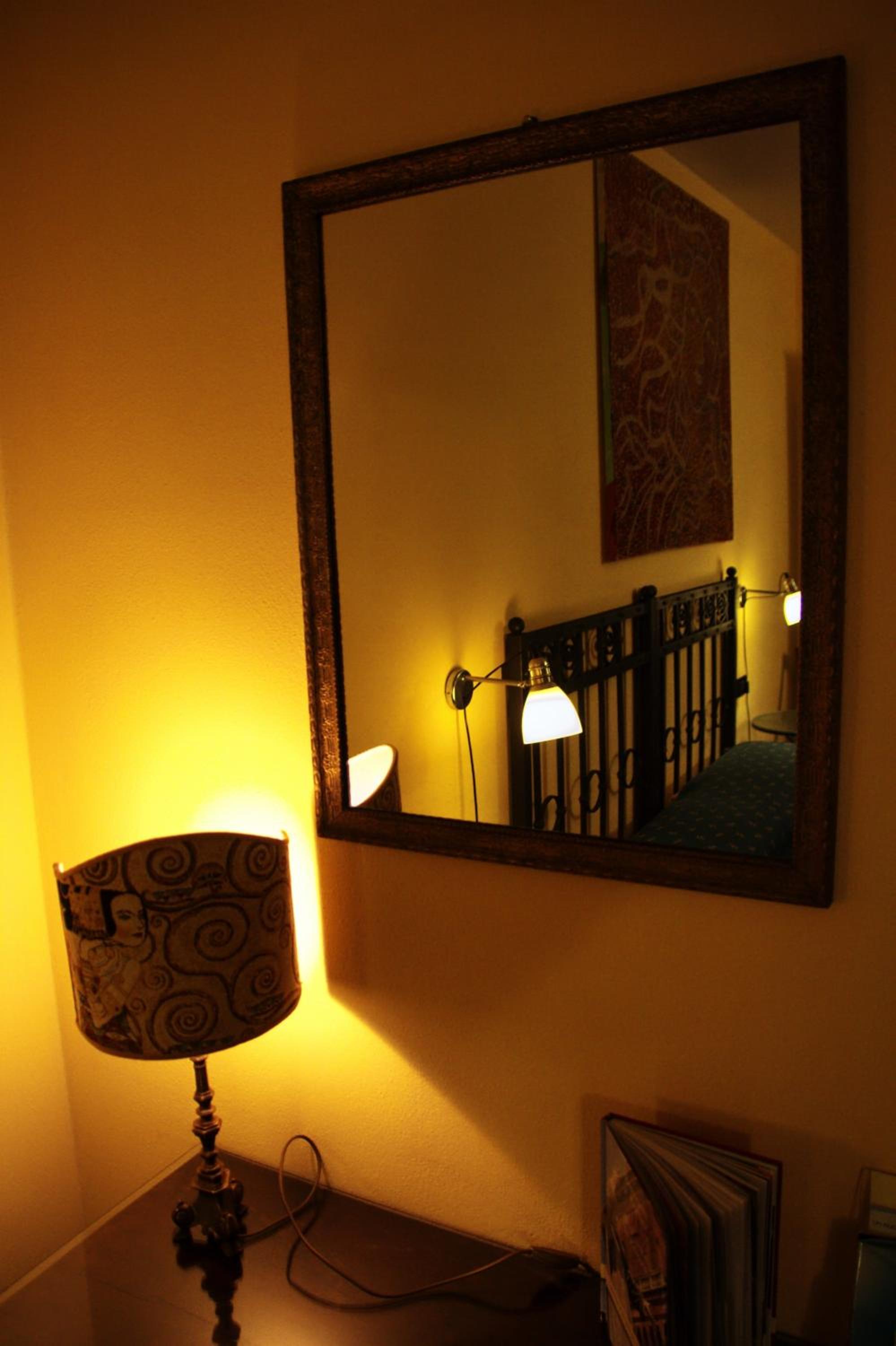 Double or Twin Room - Photo 9