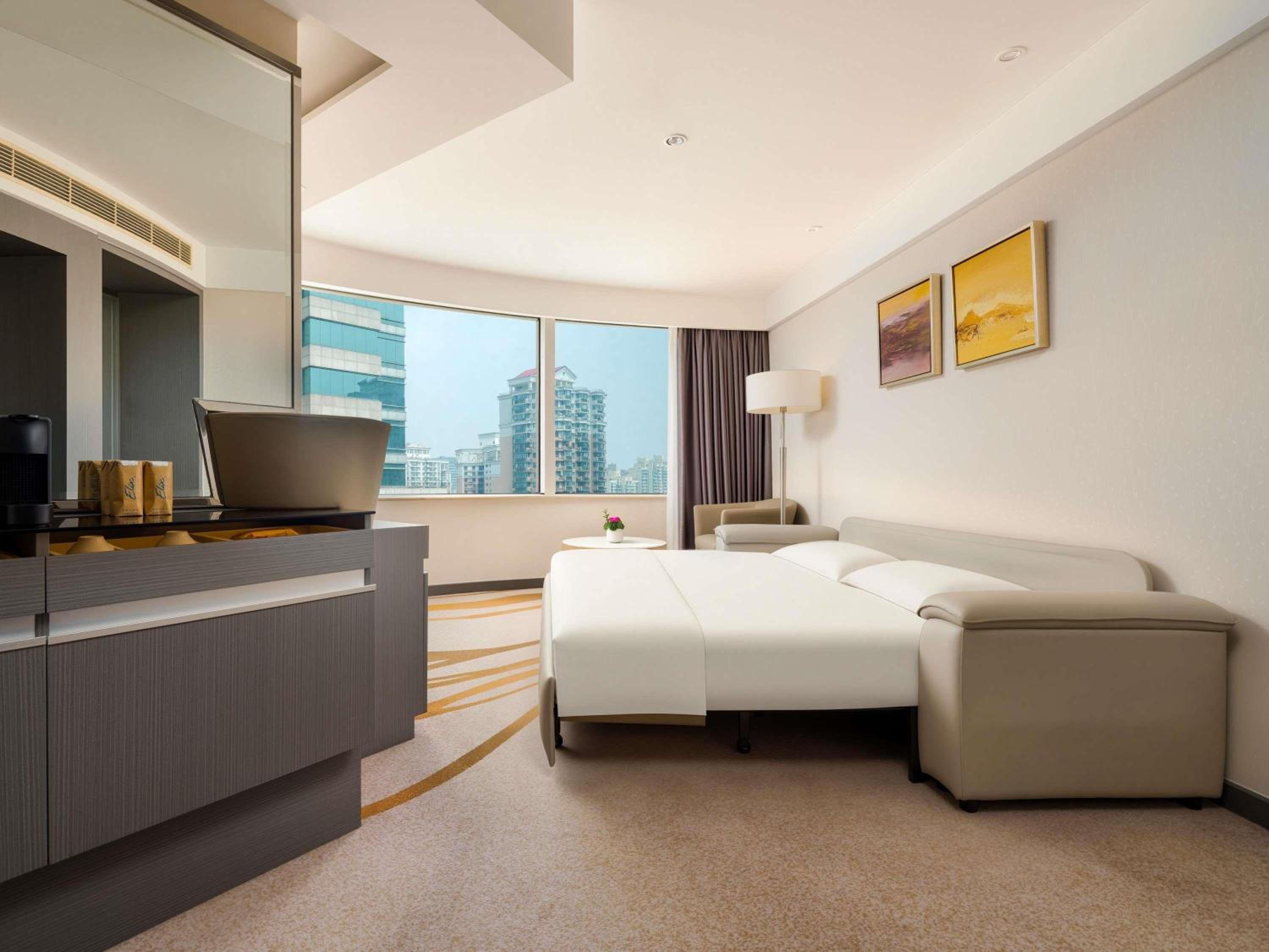 Suite Room with Double Bed